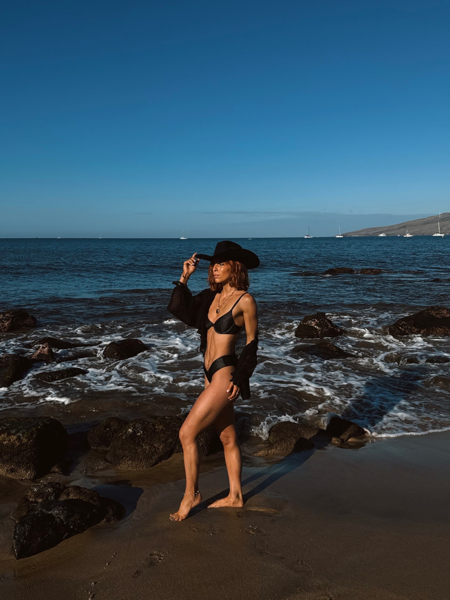 Mandi bottoms are almost sold out so I linked my other favorite style - Suzanne! Fits TTS wearing size small in both - black top is rumored :)