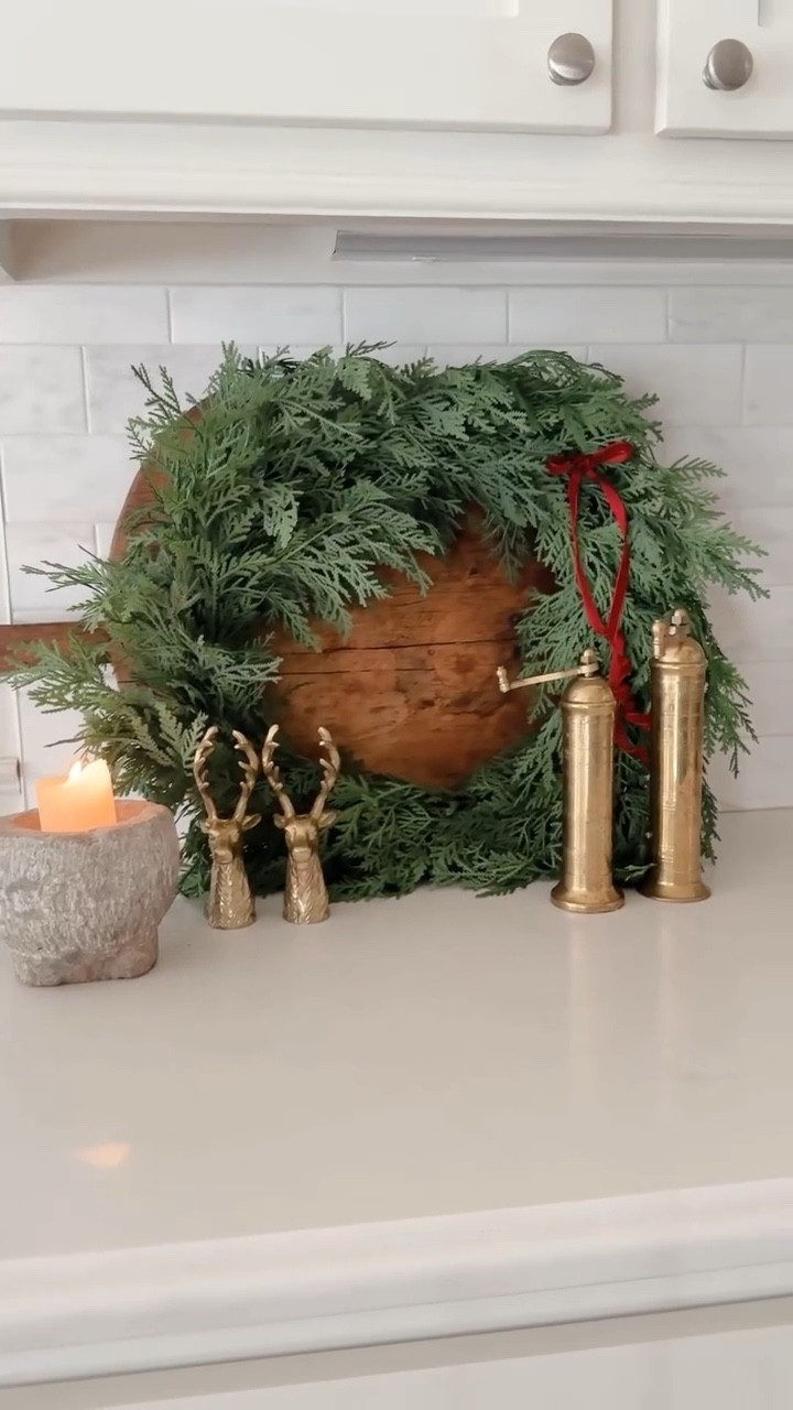 Come see how I’m styling an earthy Christmas corner this year ✨
Simple, warm, and timeless proof that less really is more 🤍

#christmasearthytones #christmasdecor #christmas #tistheseason #christmasvibes #navidad #homefestive #christmasmood #earthytones

#LTKHoliday #LTKSeasonal #LTKHome