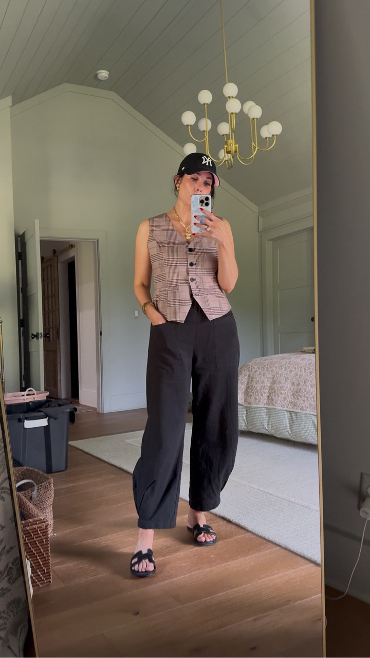 Today’s cute and casual summer to fall transitional OOTD! Perfect for this time of year when it’s still warm out! You won’t believe the price of this versatile plaid vest! 

#summertofall

Summer to fall transitional outfit. Amazon fashion. Amazon summer to fall style. Comfy cute late summer outfit. Amazon plaid vest. Wide leg tapered pant  

#LTKFindsUnder100 #LTKStyleTip #LTKSeasonal