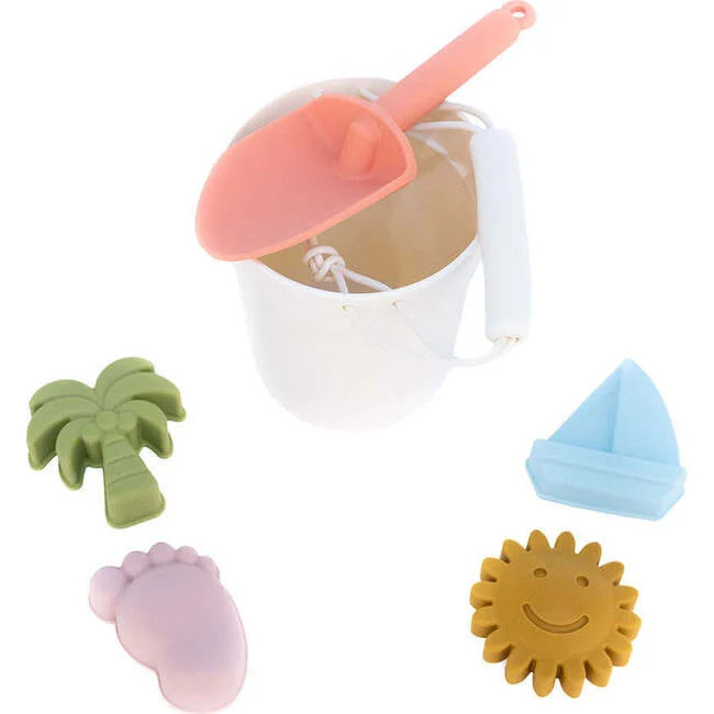 Baby Toys | Kids Toys | Lucy's Room Silicone Beach Bucket Toy Play Set | Emerson and Friends from Maisonette | Maisonette
