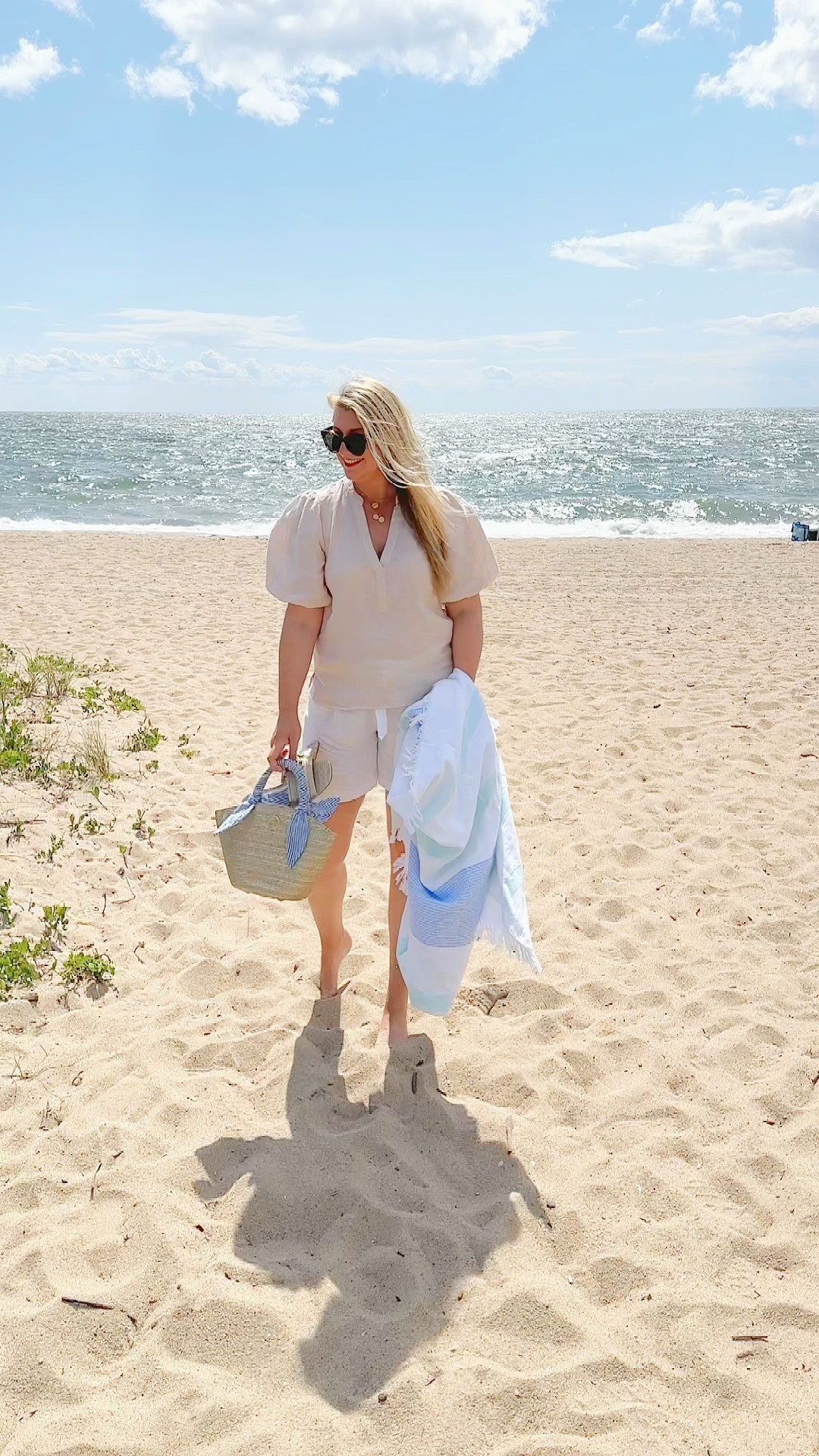 Beating the heat wave in these light & airy pieces from @LillyPulitzer 🌊 linen tops & shorts, breathable cotton prints, & some great accessories.

#LTKItBag #LTKMidsize #LTKVideo