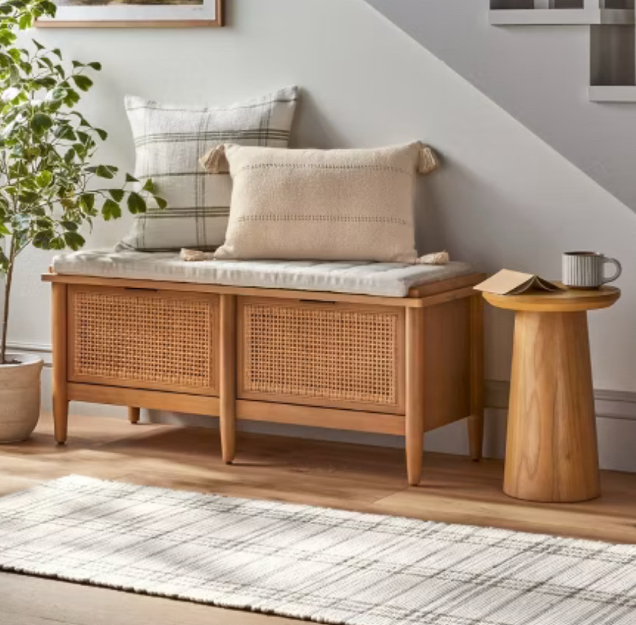 Target Find! Hearth and Hand Small Pedestal Accent Table 

#LTKHome #LTKGiftGuide #LTKSaleAlert