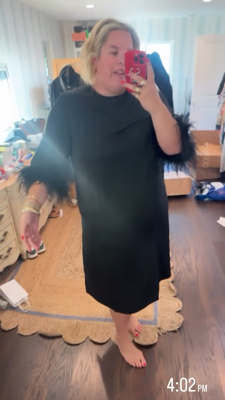 The most chic holiday dress

#LTKHoliday