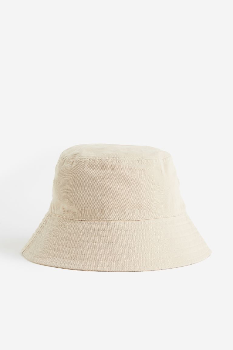 Bucket hat | H&M (UK, MY, IN, SG, PH, TW, HK)