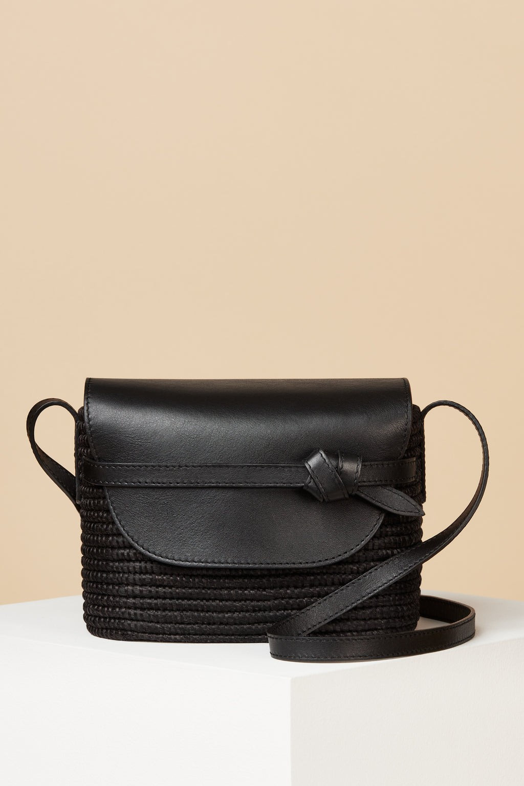 Black Crossbody | Cesta Collective
