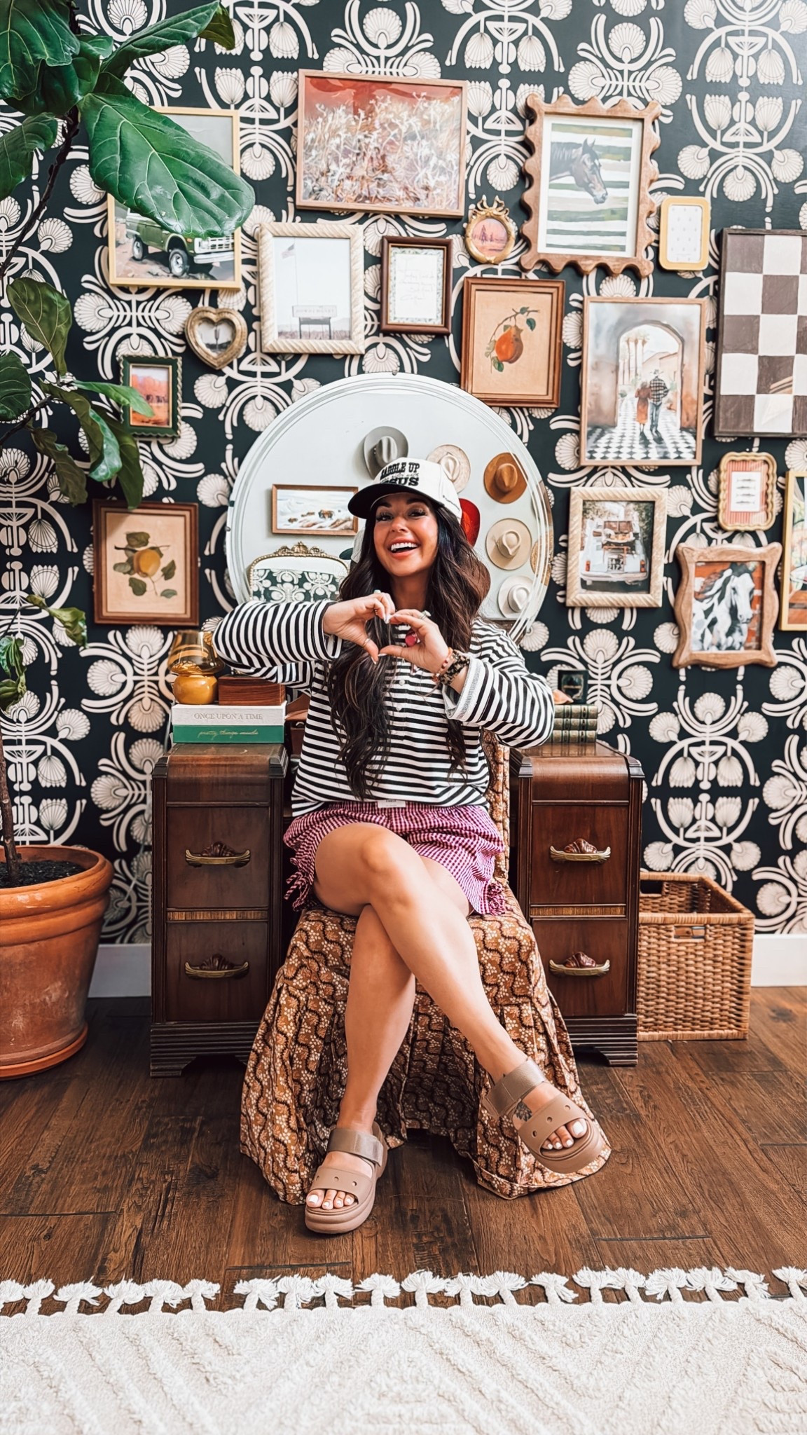 Little pattern mixing never hurt anyone!! All the comfy, cozy vibes

#LTKootd #LTKU #LTKmomlife