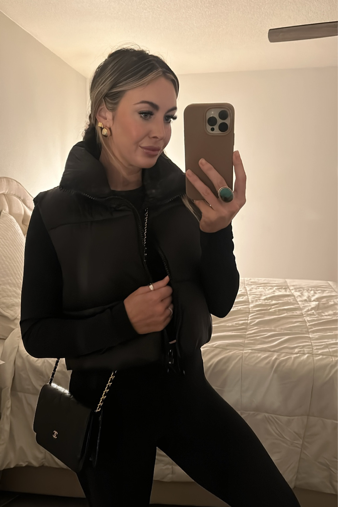 Cropped vest on sale for $23

#LTKSeasonal #LTKHolidaySale #LTKsalealert