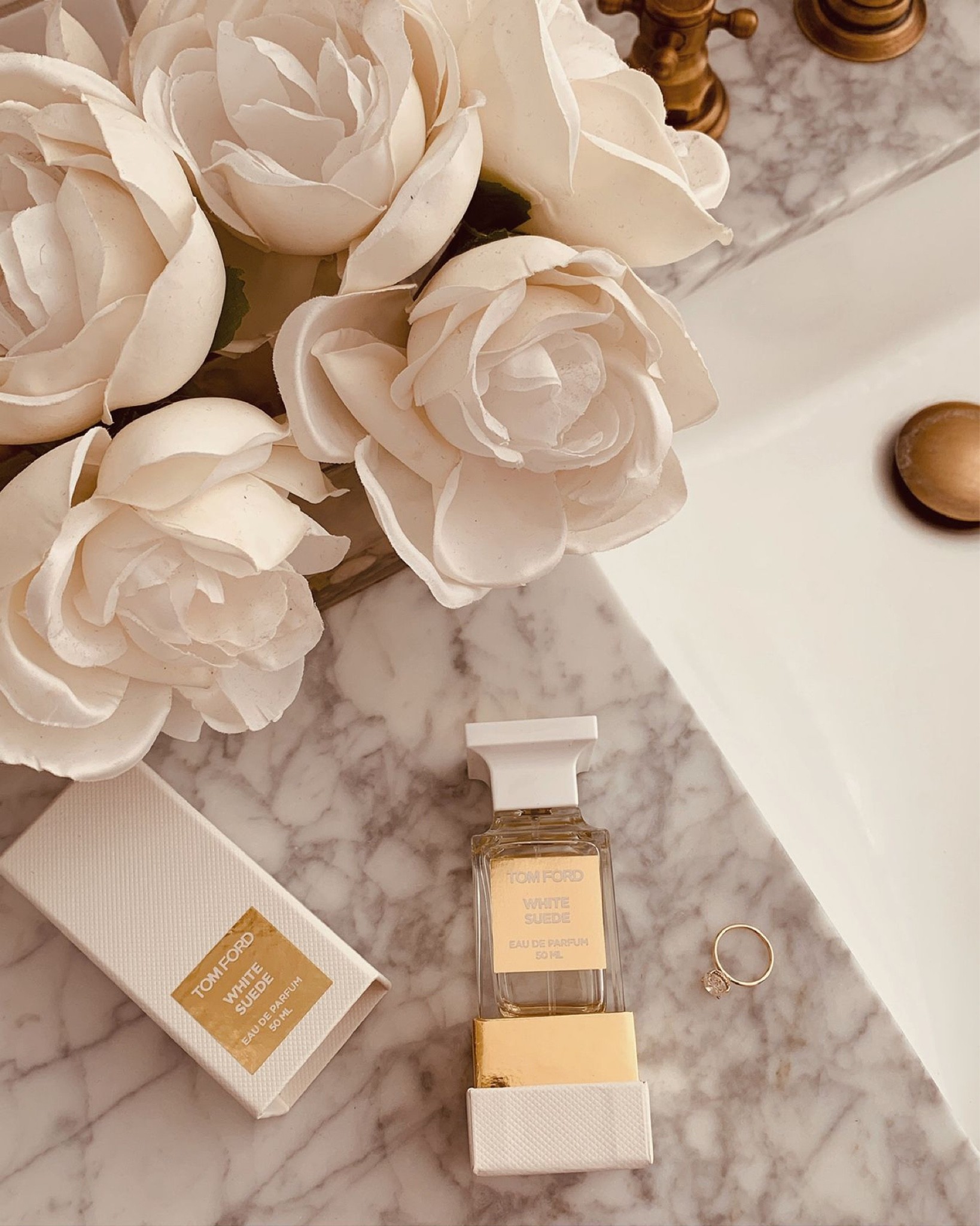 The absolute best spring perfume.

perfume // summer perfume // fragrance // luxury fragrance // womens perfume

#LTKbeauty #LTKSeasonal #LTKFind