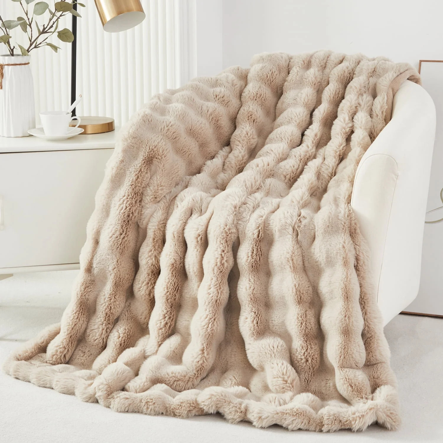 URBONUR Taupe Faux Fur Bubble Blankets for Couch Chair Sofa Luxury Fluffy Thick Bubble Throw Blan... | Walmart (US)