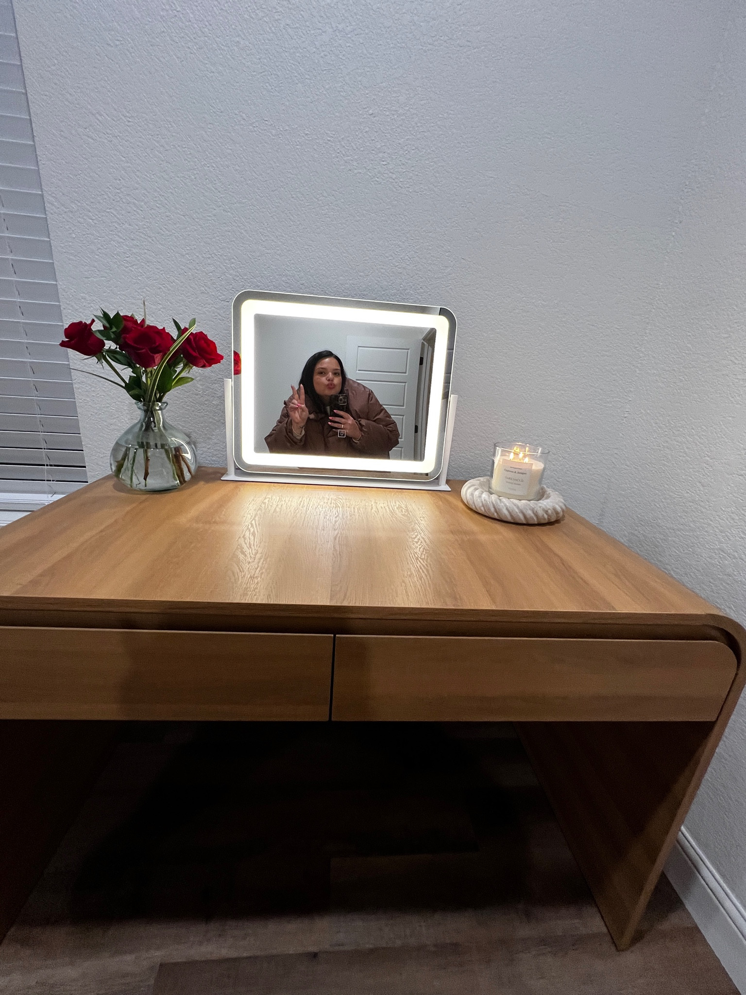 NEW VANITY 😍😍😭😭😭

#LTKSaleAlert #LTKBeauty #LTKHome
