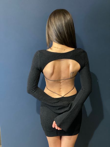 Backless sexy perfection, comes in ivory too  🖤🤍