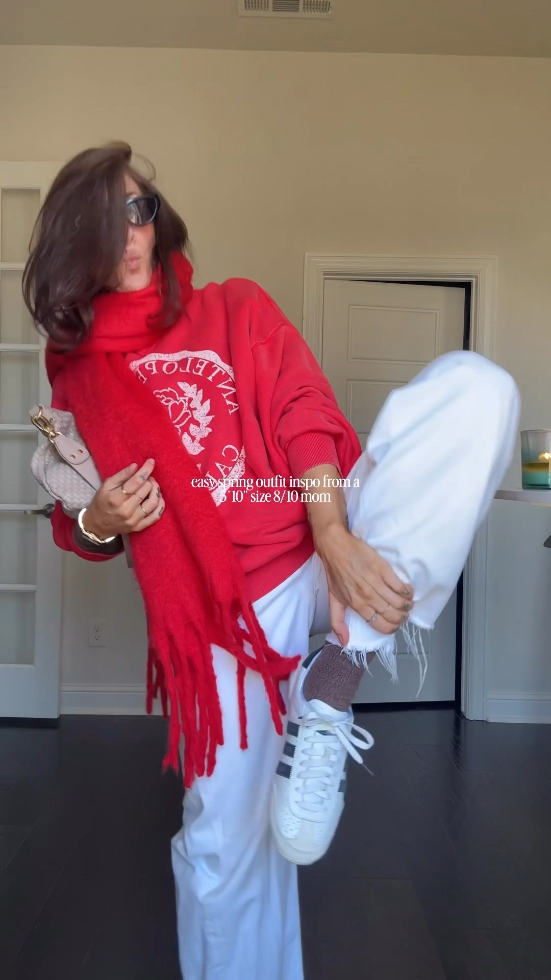 Monday #ootd! Linking similar sweatshirts (mine is old free people). ❤️

#LTKTall #LTKgrwm #LTKootd