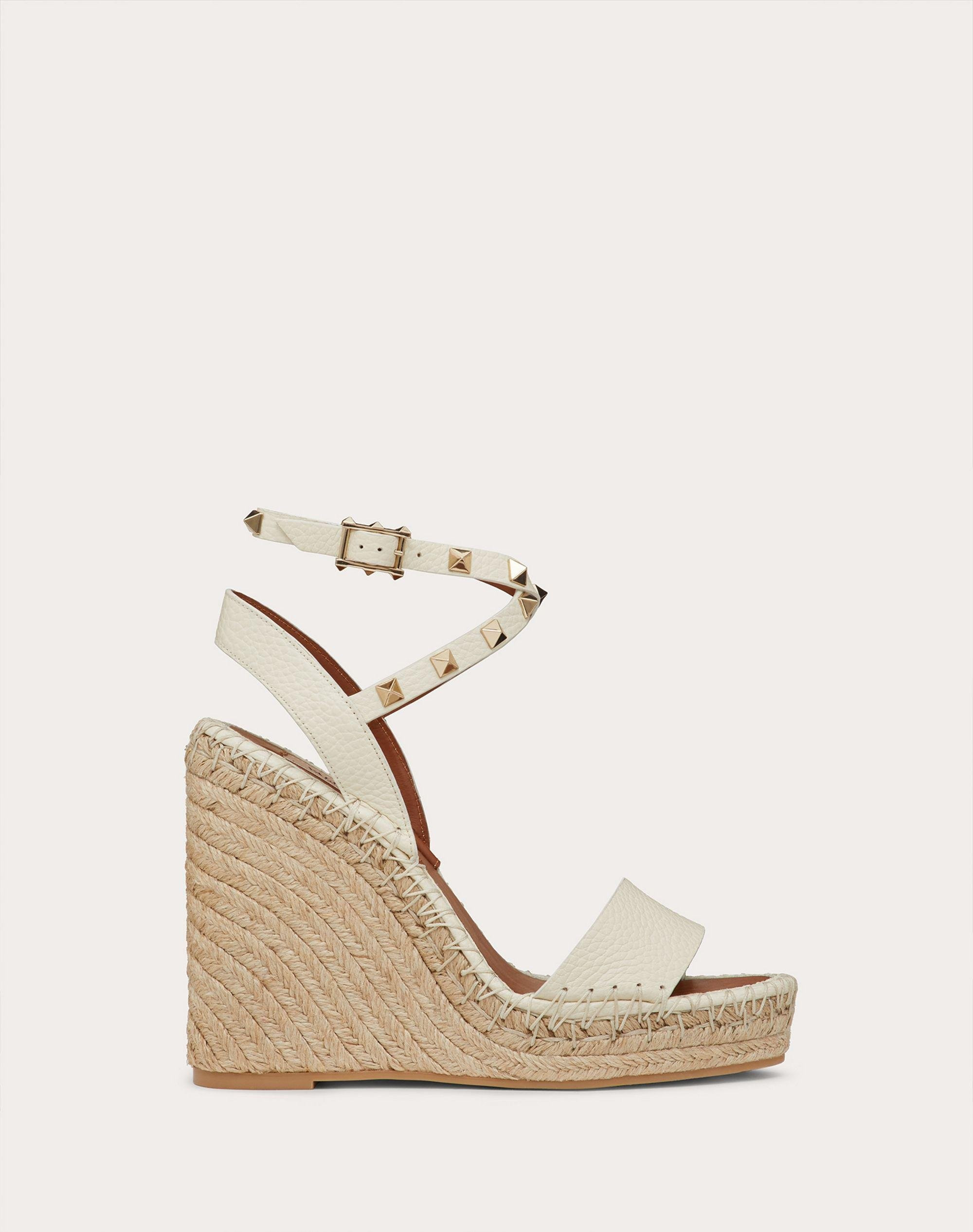 Rockstud Double Grainy Calfskin Wedge Sandal 125mm | THE YES