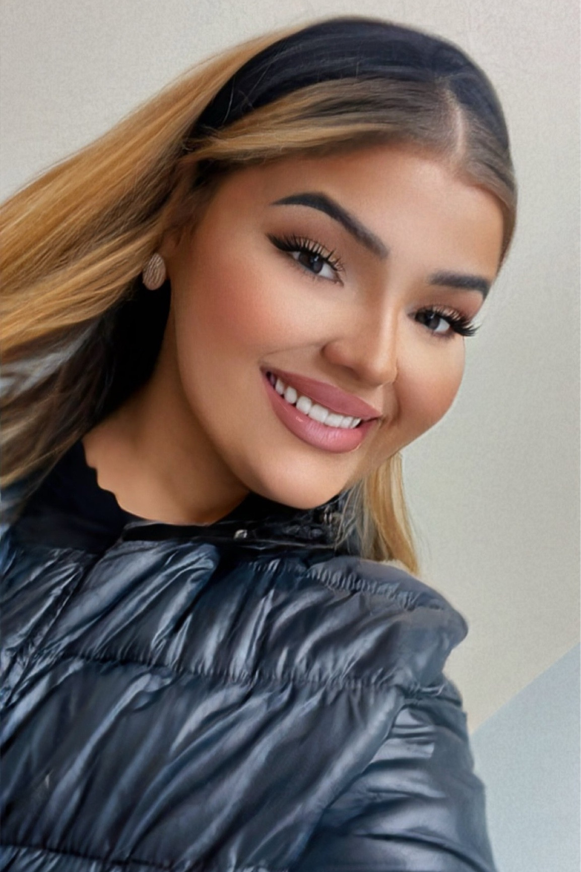 Glammed 💙📸

#LTKHoliday #LTKBeauty #LTKPlusSize