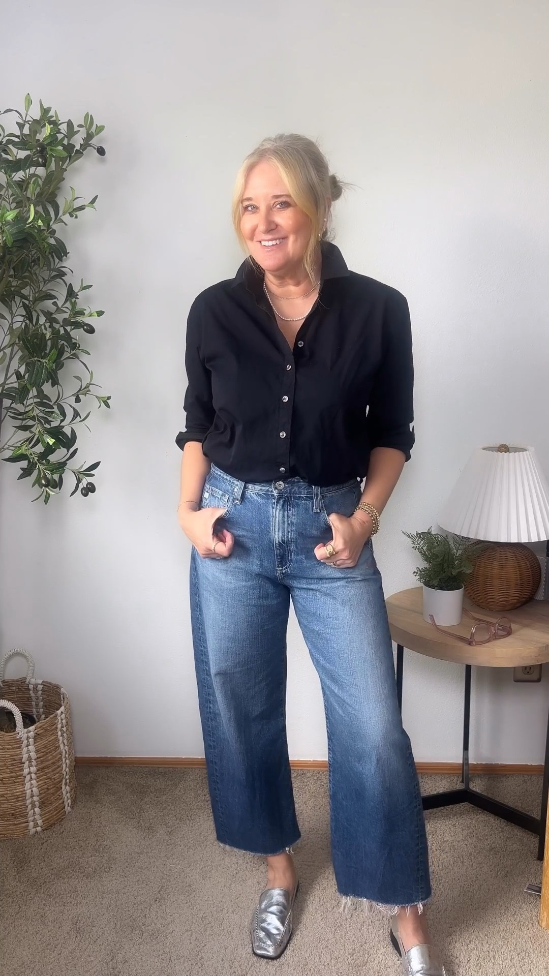 My favorite Barrel jeans!! 
I got my true size 28 in jeans
Shirt size smalll

#LTKootd #LTKgrwm #LTKOver40