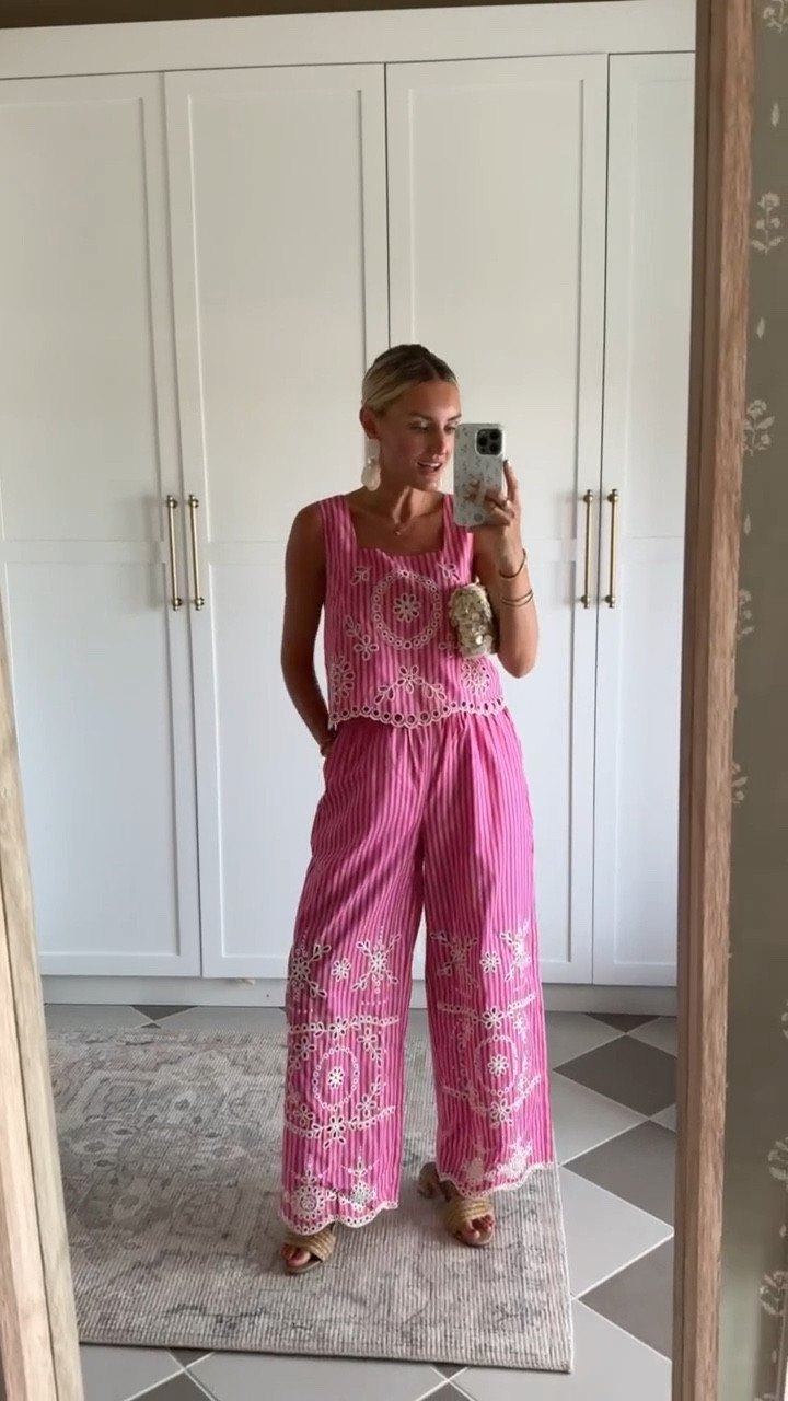 Love this pink matching set from @Avara ! The color is really pretty, and I love the eyelet details! Wearing an XS! Use code LOVERLY15 for 15% off at Avara! 

Loverly Grey, matching set, resort wear, vacation looks 



#LTKSeasonal