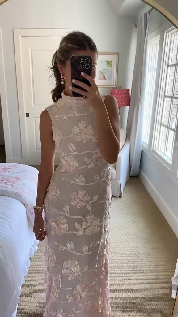 Black tie wedding guest dress!! Shop these !!!!

#LTKFindsUnder50 #LTKWedding #LTKFindsUnder100