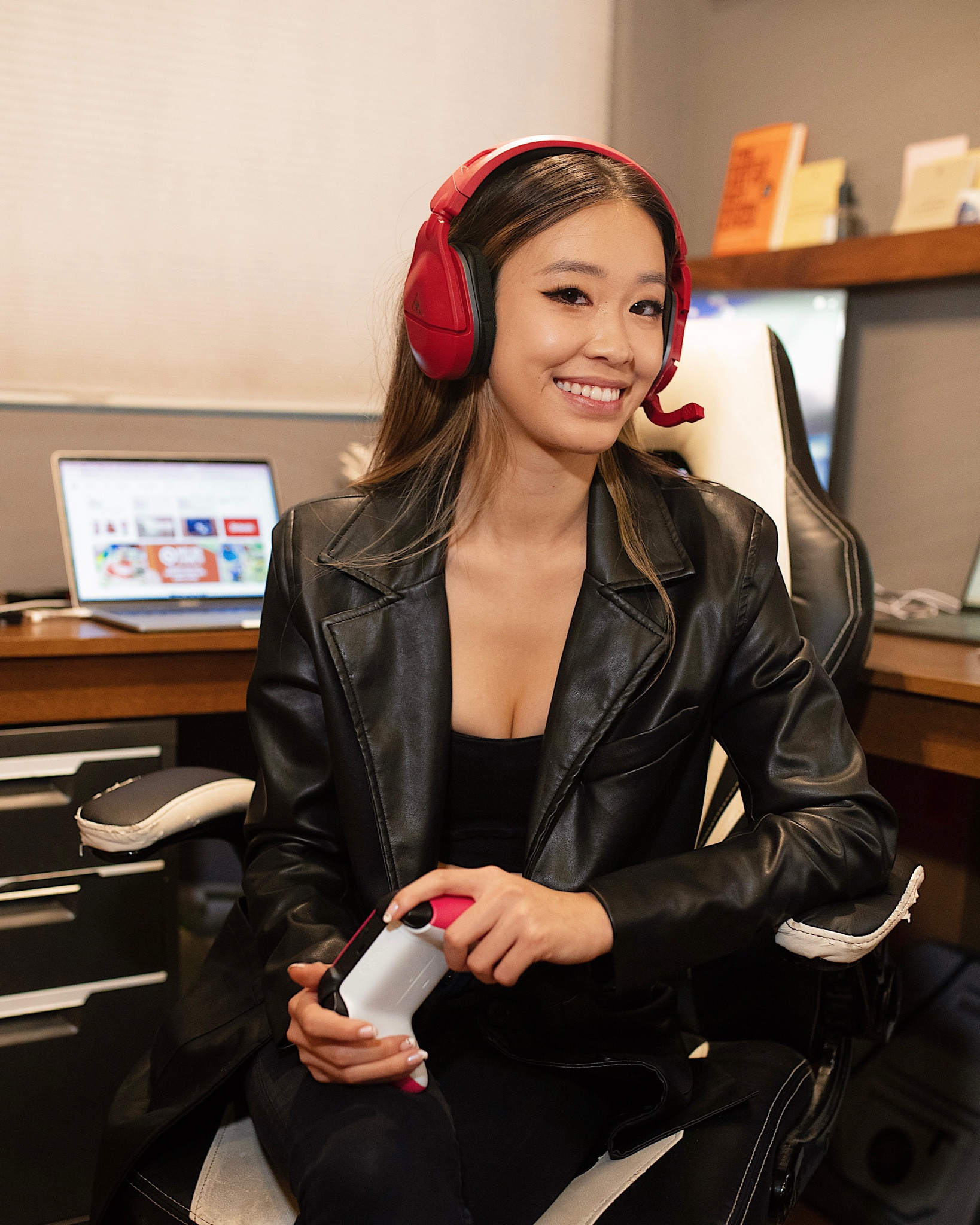 Game on 👾😈
#Holidaygifts came a lil early 🙊 Can’t stop using my #Target Turtle Beach Stealth 600 Gen 2 headphones to game, chat online, and stream! They’re limited edition at @target so shop now on @shop.ltk #liketkit at https://liketk.it/3VNhD #TargetTopTech #TopTech #Holidaygifts #AD #Target #TargetPartner 

#LTKGiftGuide #LTKU #LTKSeasonal