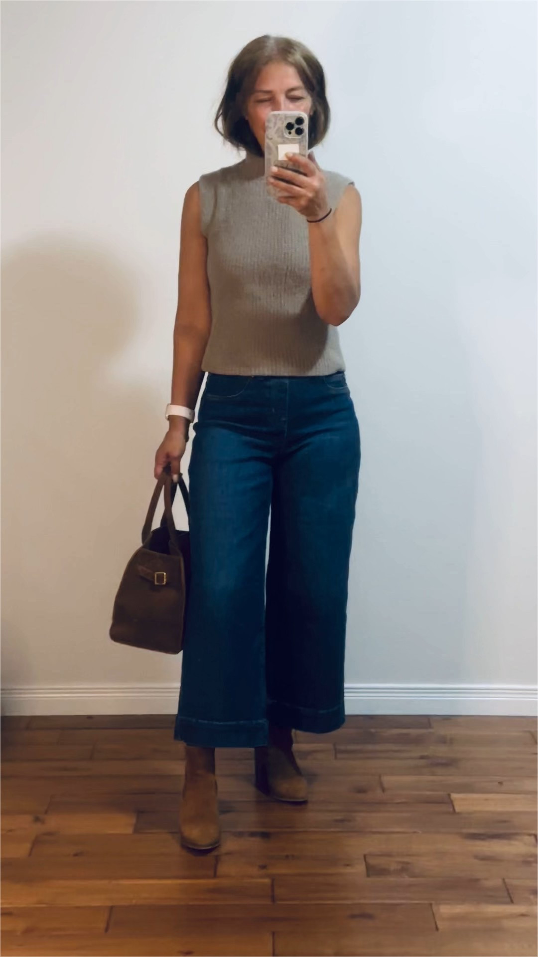 Love this look — the suede bag + wide-leg denim, boots with the sleeveless knit is such a cozy early fall vibe 🍂 


Jeans @spanx 
Bag @amazonca 
Booties (old) @stevemaddencanada 
Top (old) @oldnavy 

Comment Link 

#FallStyle #AutumnOutfit #OOTDFall #FallFashionInspo #CozyChic #FallStyleGuide #DenimStyle #WideLegJeans #FallBoots #SuedeBag #EffortlessStyle #ClassicWithATwist #NeutralStyle #MinimalChic #AutumnMood 

#LTKover50style #LTKcanada #LTKstyletip