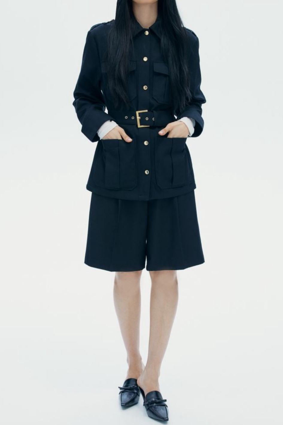 The cargo jacket of your dreams with gold button detailing and a matching wide belt

#LTKStyleTip #LTKSaleAlert #LTKFindsUnder50