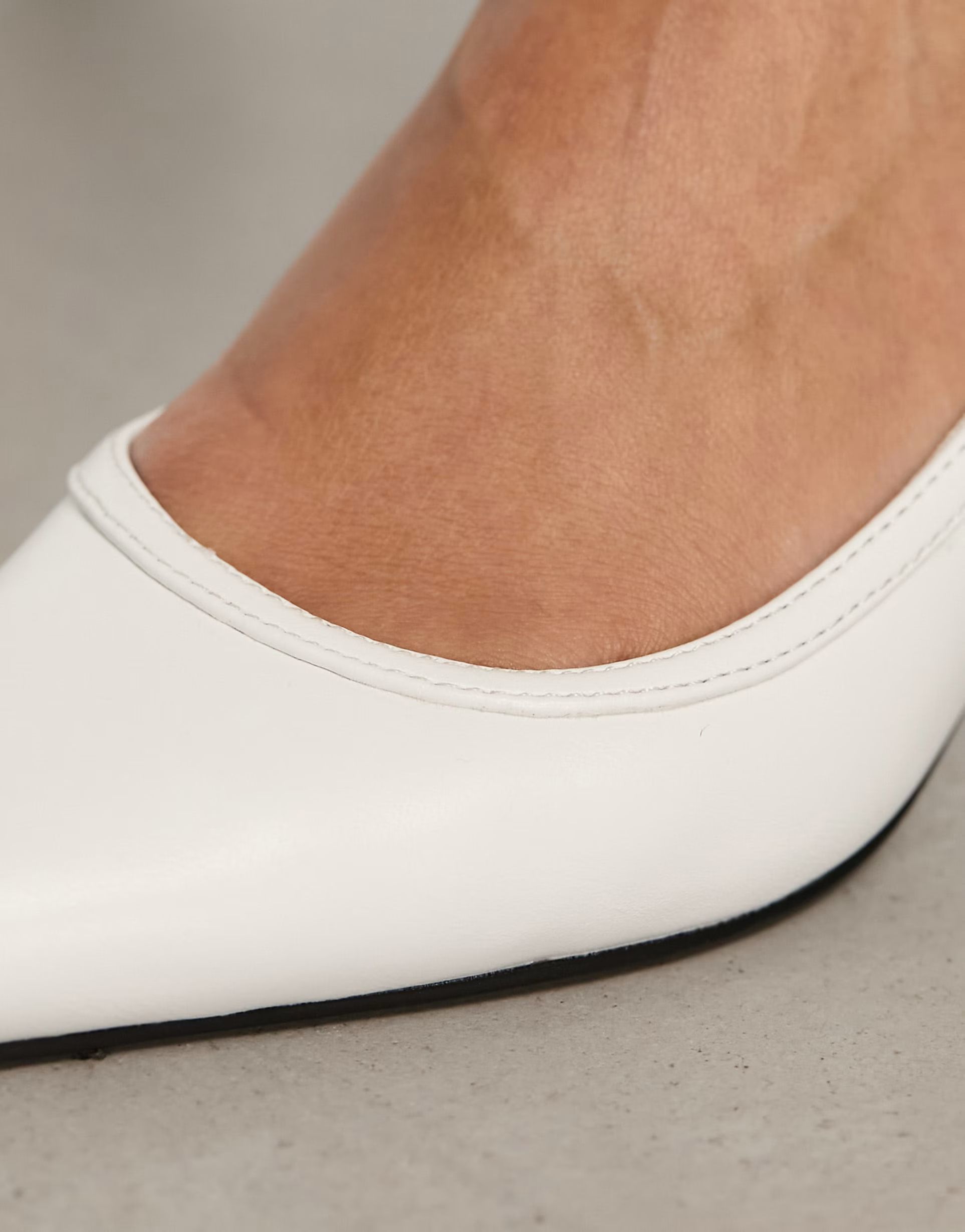 ASOS DESIGN Wide Fit Strut slingback kitten heeled shoes in white | ASOS (Global)