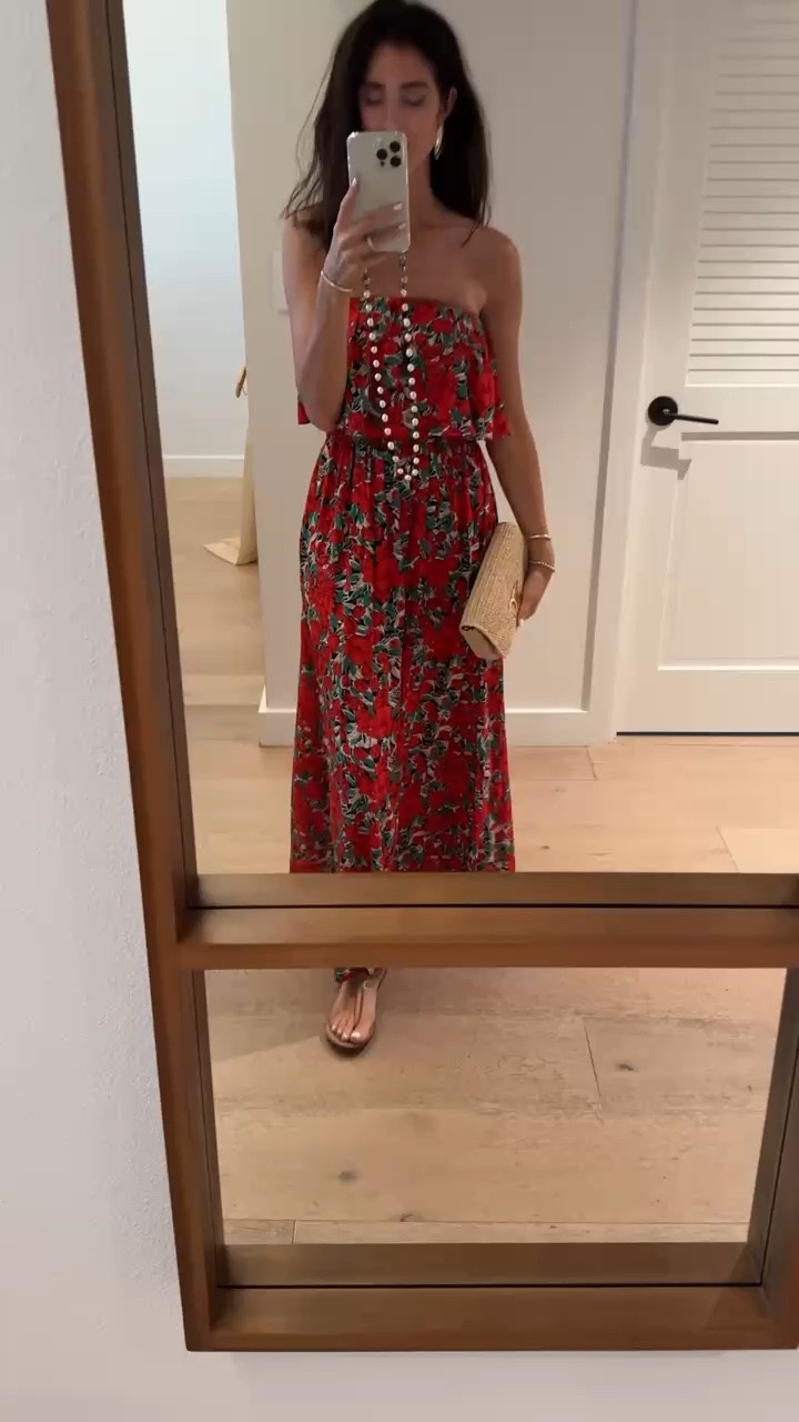 This is one of my favorite dresses that I packed for vacation! I’m just shy of 5-7” wearing the size small #stylinbyaylin #dress #amazon 

#LTKootd #LTKTravel #LTKSeasonal