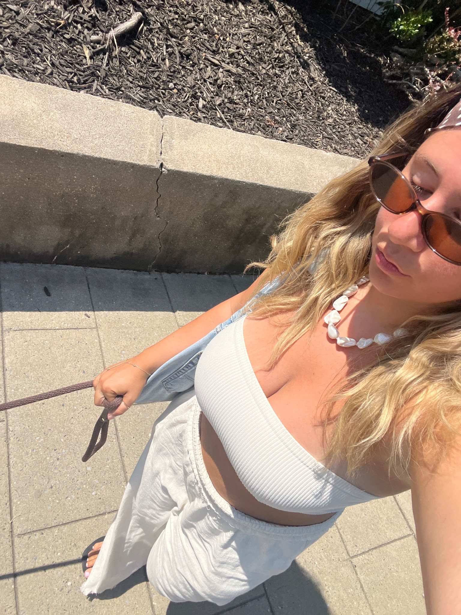bandeau is free people wear it everyday lol
linen beige pants are solai from ig
pearl necklace and sunnies are amazon
