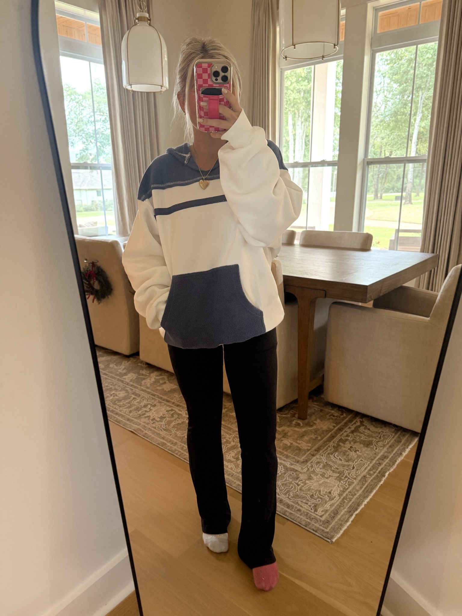 Cutest pullover. So soft and cozy 🤎