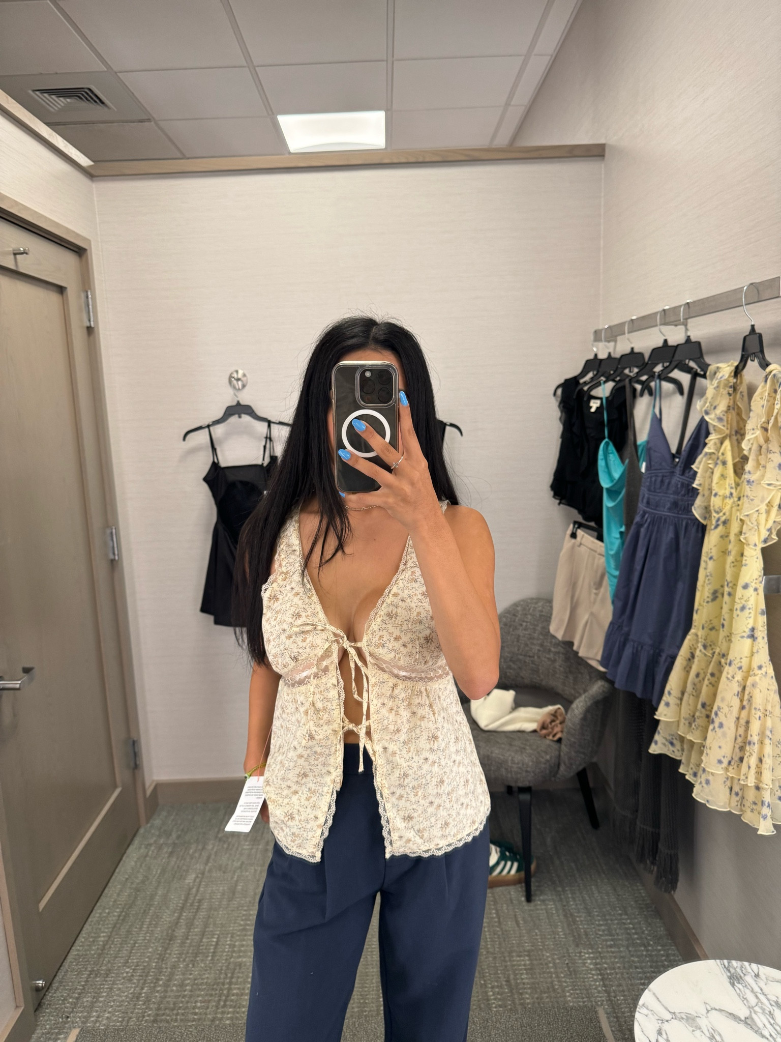 Dainty floral top! 

#LTKStyleTip #LTKU