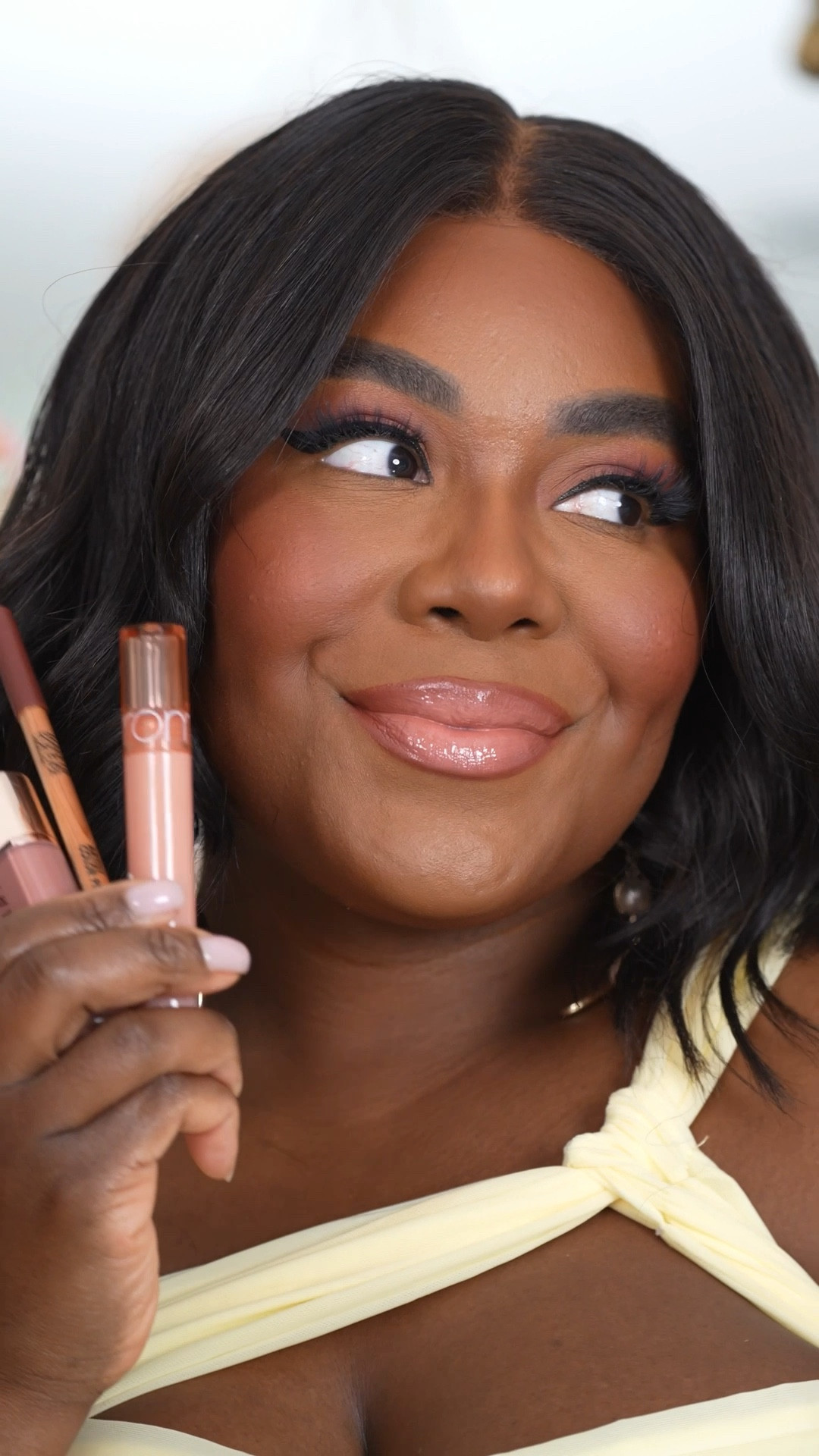 my current fave nude lip combo 

universal earth 
parchment 
nutty vague 



#LTKBeauty #LTKPlusSize