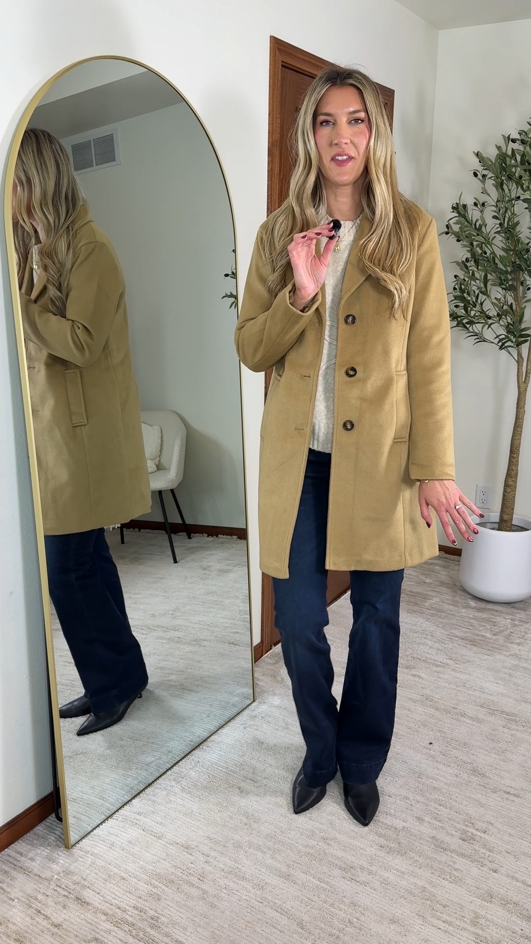 Walmart jeans up to 38” inseam for us tall girls! Yes they do exist! 

Wearing my true 8/29 and 36” inseam in jeans, 0x in sweater and true medium in coat. 

@walmartstyle
#walmartpartner 
#walmartstyle


#LTKTall #LTKMidsize #LTKHoliday