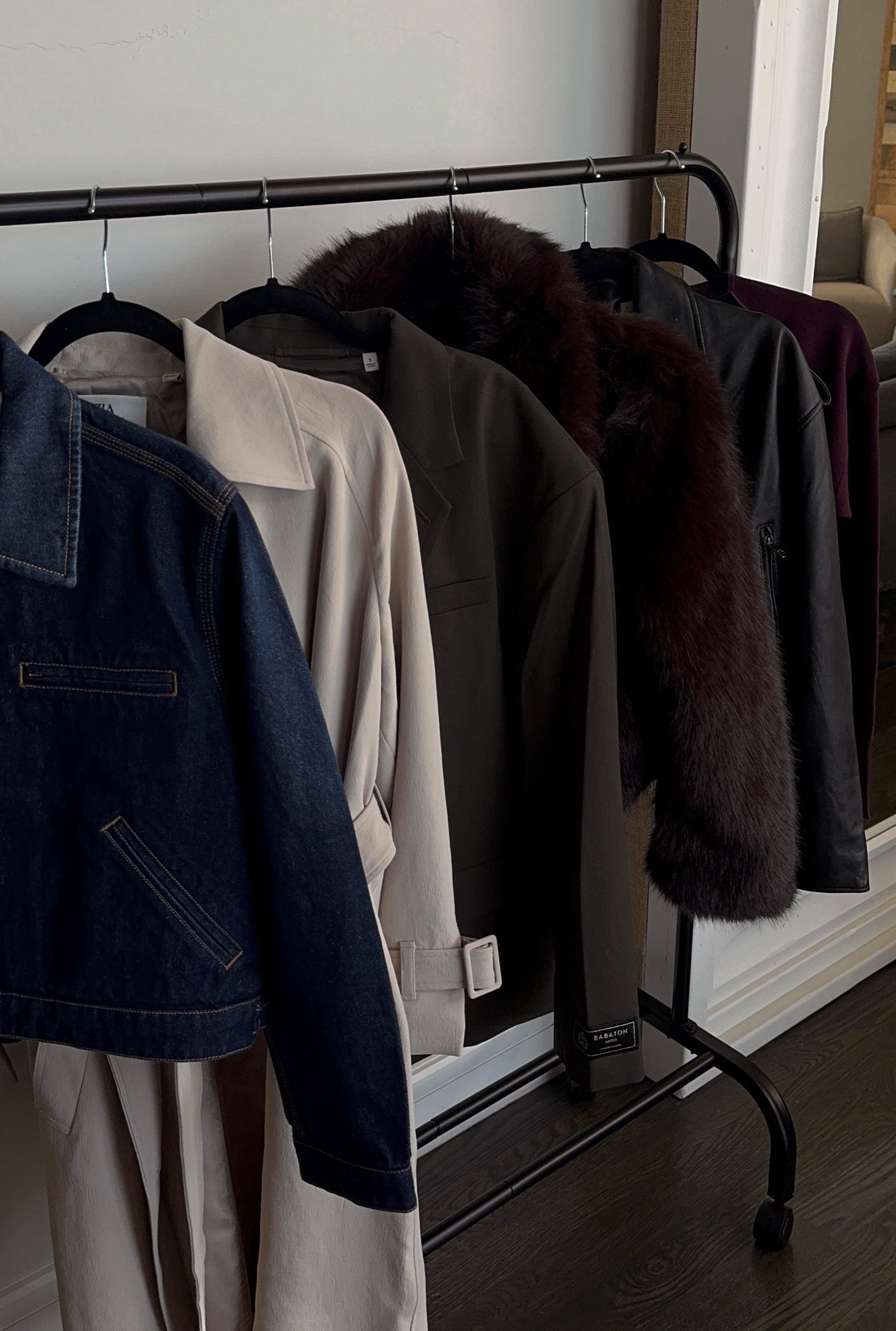 Dying over this Aritzia order 😍  Aritzia Clientele sale starts this week! Login to your Aritzia account to see if/when you qualify. @aritzia #AritziaPartner
