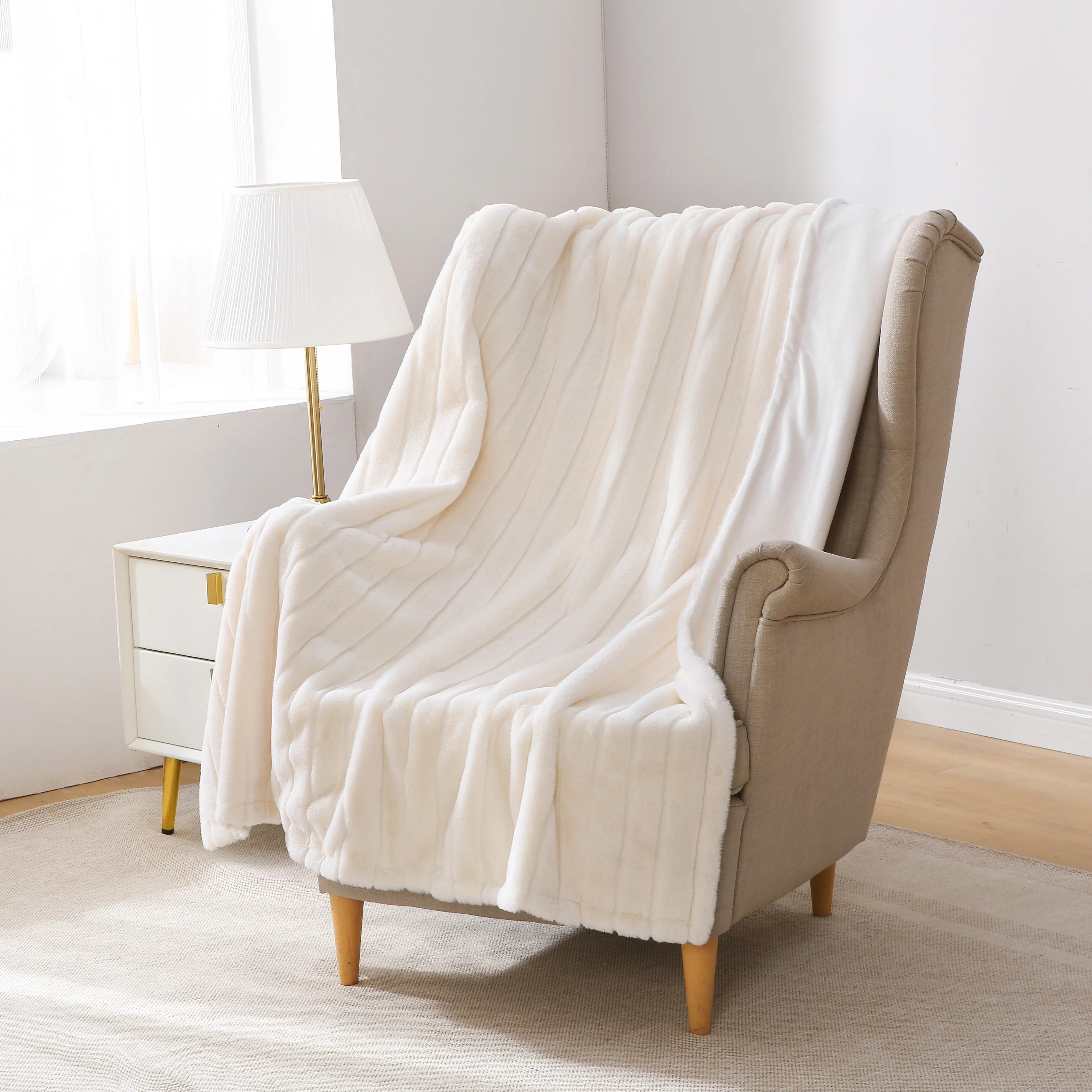 Mainstays Cream Stripe Faux Fur Throw, 50" x 60", Adult/Teen | Walmart (US)