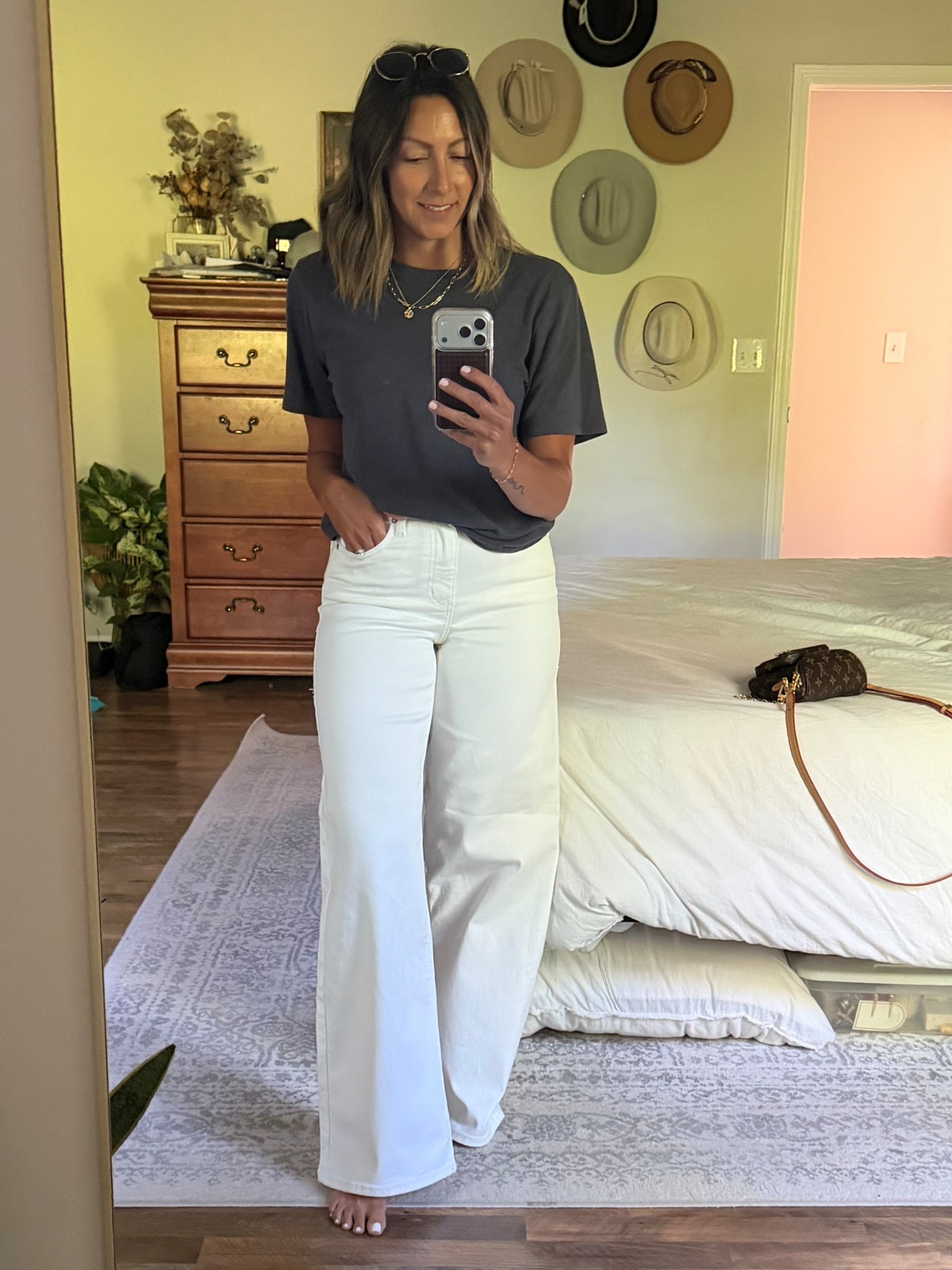 wide leg jeans are not for me…..till I found these, they are much more form fitting in the booty + thighs which is what I was missing in the MANY I tried on — I did size up to a 4, they are also the perfect length 

#LTKPetite #LTKWorkwear #LTKootd