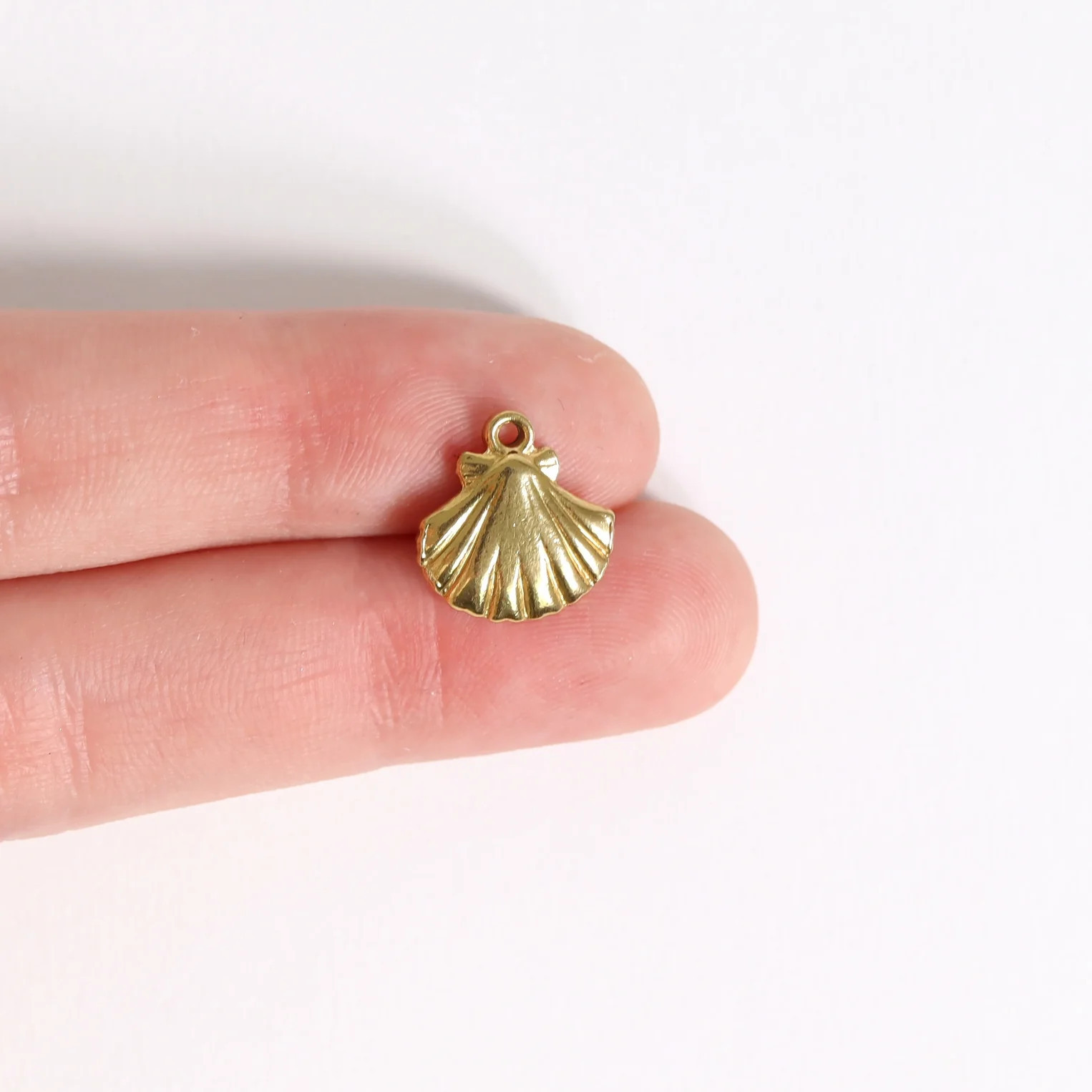 Clam Shell Charm | MTT Collective