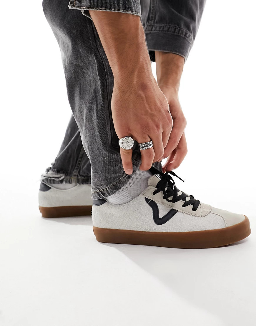 Vans Sport Low in white and black with gum sole | ASOS (Global)