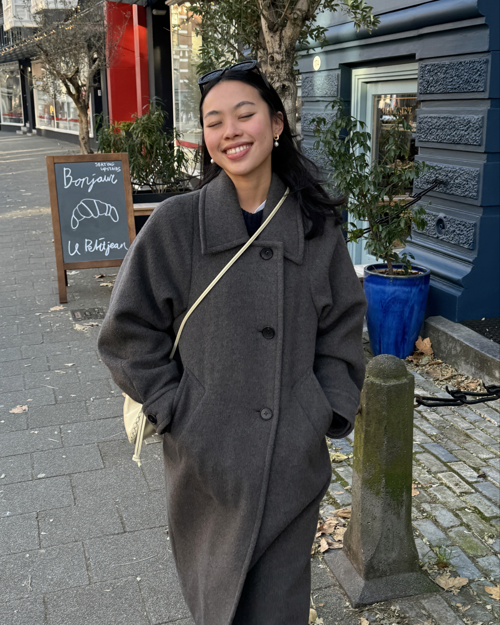 My current winter fashion favorites: a high quality wool coat from Kuho Plus, a work leather bag from AHNI, burgundy scarf from Sezane (I also linked another alternative) and an oversized sweater. Electric Blue sweater is sold out so I linked some alternatives

#LTKGiftGuide #LTKStyleTip #LTKSeasonal
