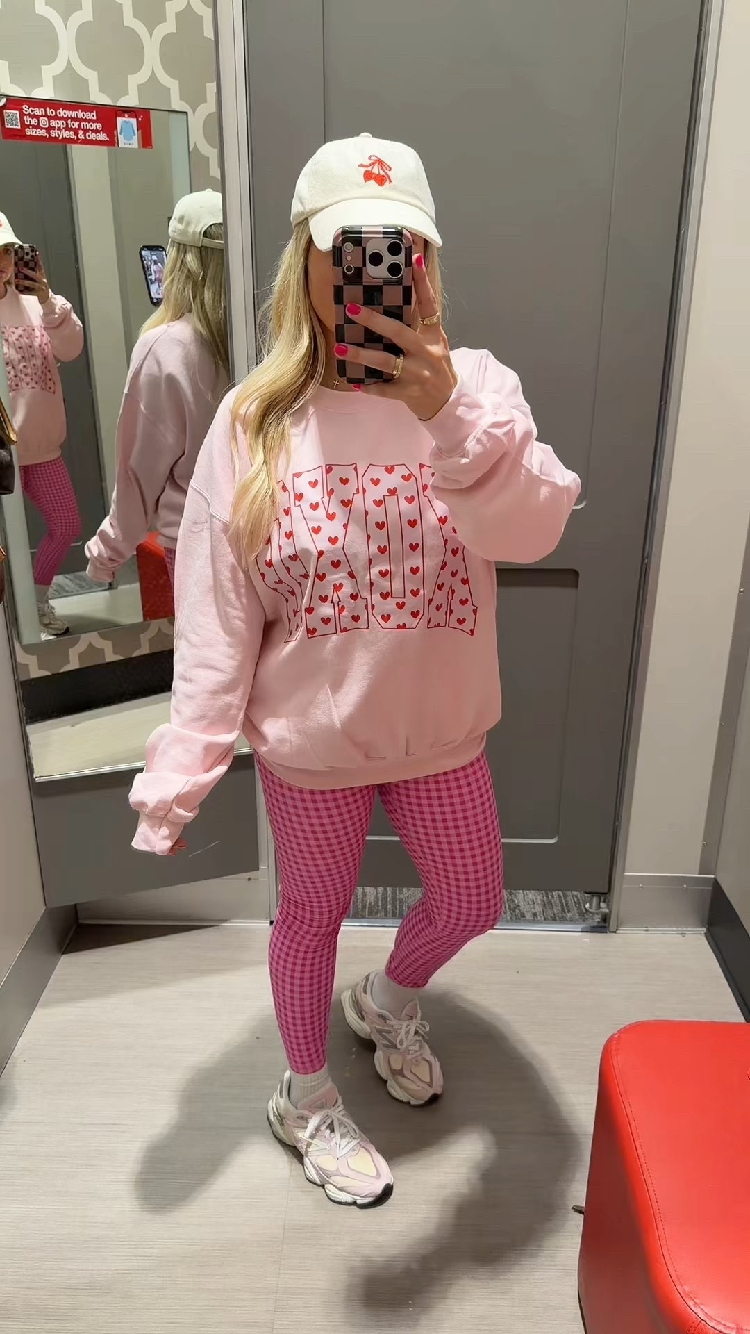 Valentine’s Day outfit 
Large xoxo sweater 
Small leggings 
New balance sneakers 

#LTKootd