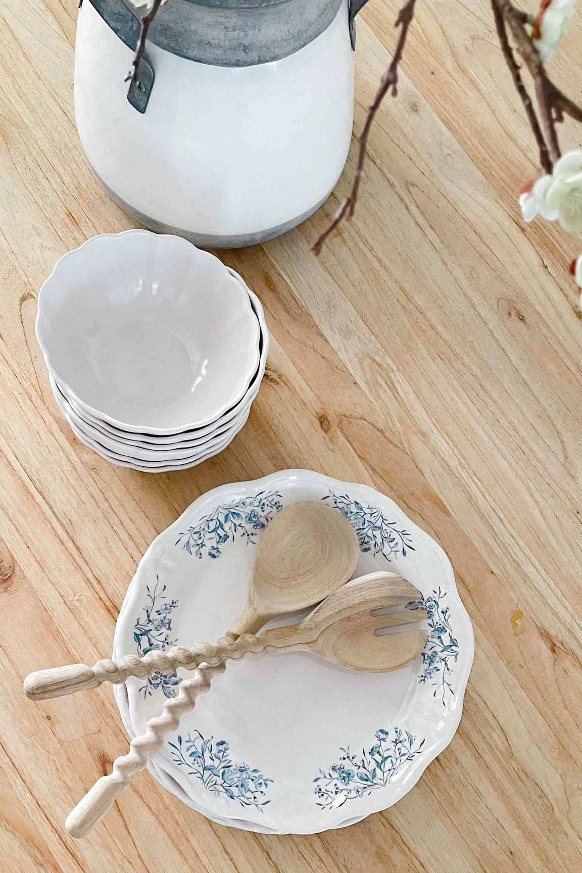 This outdoor dining/melamine dish set sold out right away so I didnt post it on here. But its one of my BEST recent purchases. Just found a similar option I really love 🤍

#LTKFind #LTKSeasonal #LTKhome