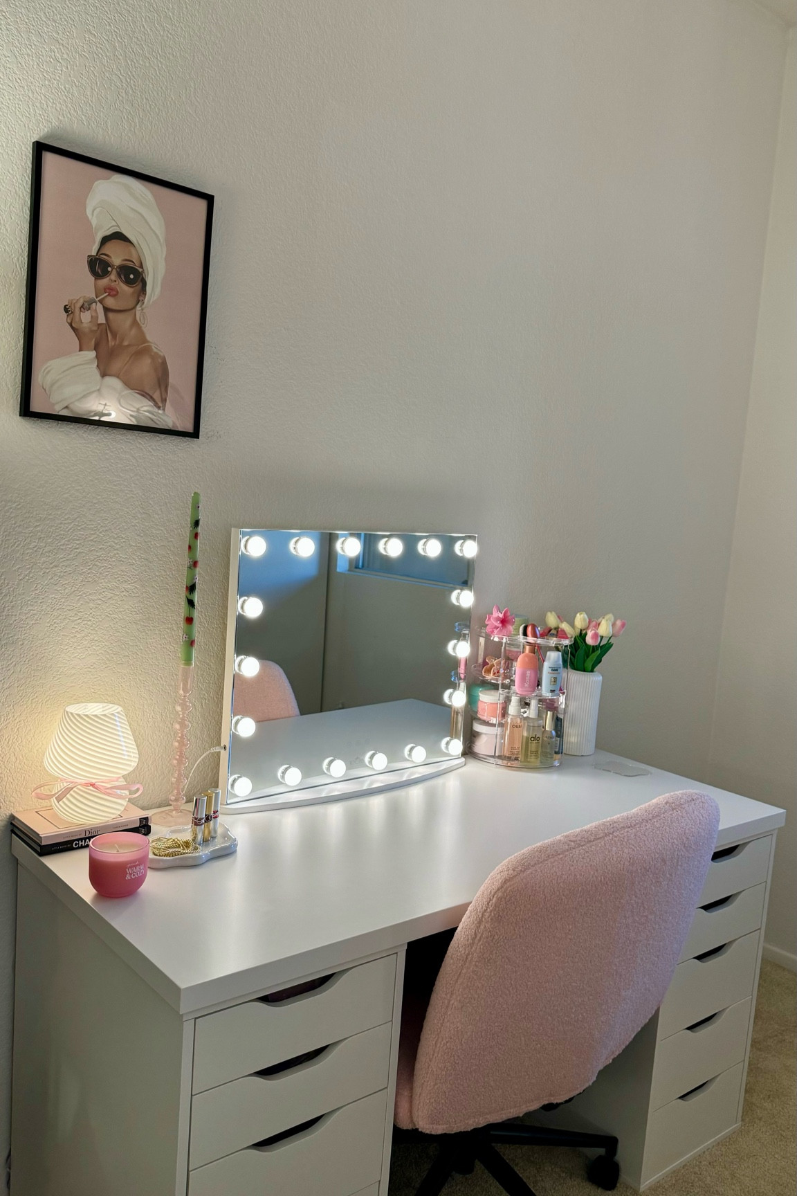 Vanity Decor and Organization🪞🎀🧸🌷#vanitydecor #vanityorganization #pinterestaesthetic #pinkaesthetic

#LTKBeauty #LTKBacktoSchool #LTKStyleTip
