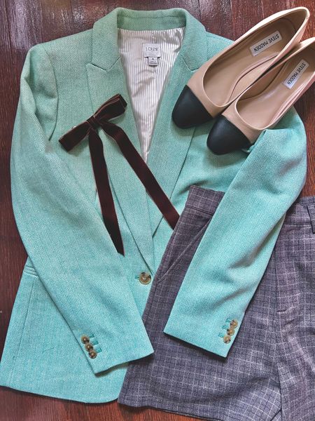 Already daydreaming about Fall & all the herringbone/plaid/tweed blazers & shorts 🤩. This bow is by Grace & Grandeur & is linked in my stories, flats & blazer are new & linked below, as well as a similar pair of tweed shorts 

#LTKSeasonal #LTKstyletip #LTKBacktoSchool