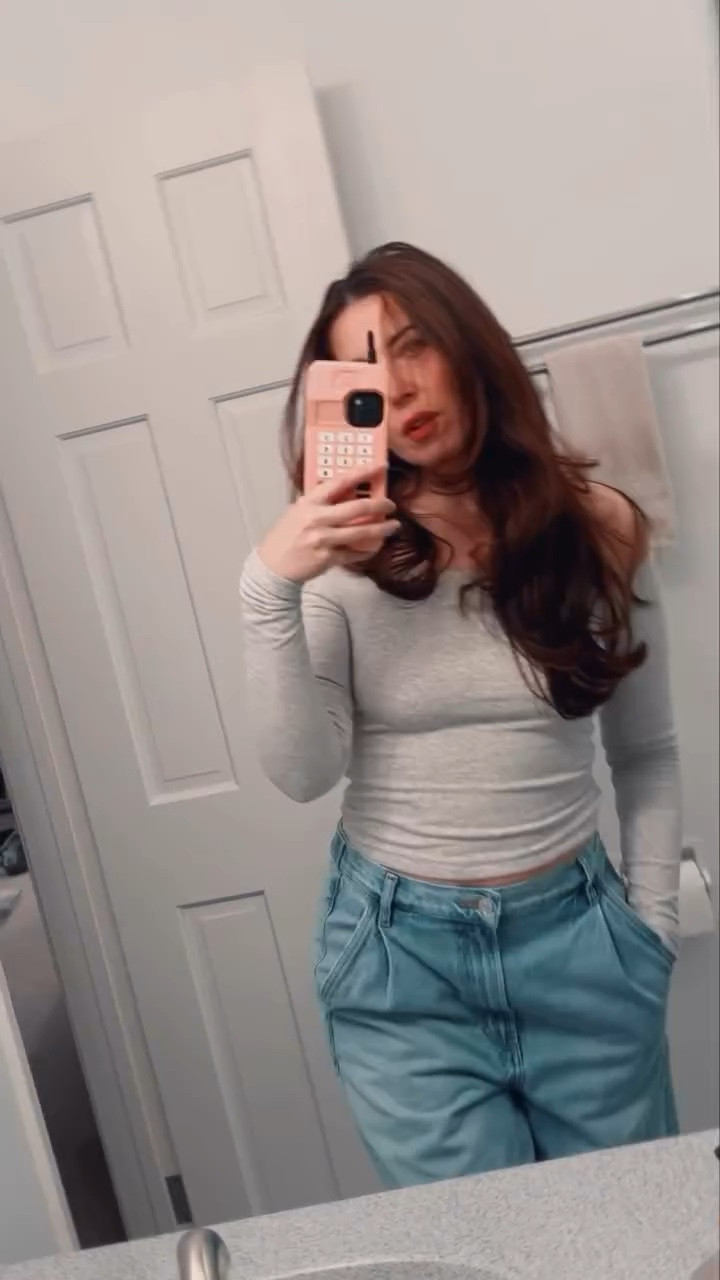 POV: you have #endometriosis and finally find jeans comfortable enough to lounge in.

if you deal with chronic bloating and pelvic pain, you know how rare that is, which is exactly why I love @renttherunway 💛 they allow you to try pieces like these @agolde Darsha jeans before committing to buying them, which is huge when your body changes day to day with endo.

code RTRXMLORINE50 gets you 50% off your first month of their unlimited program so you can try these out yourself! (top is @abercrombie !) #rtrpartner #endometriosisawareness