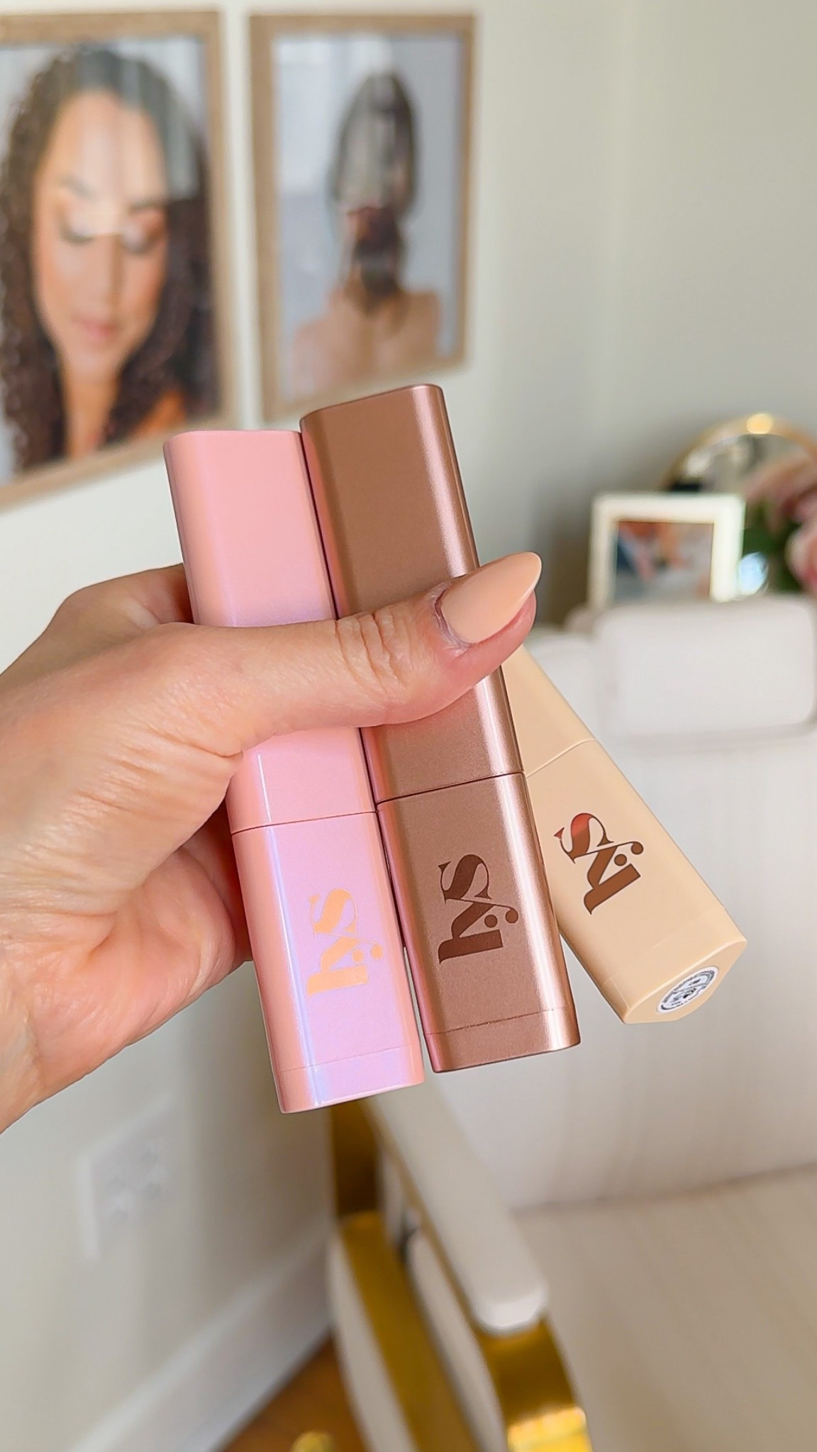 Ok LOVE these cream LYS sticks 🙌🏻

I’m wearing LN6, Harmony and Curvy