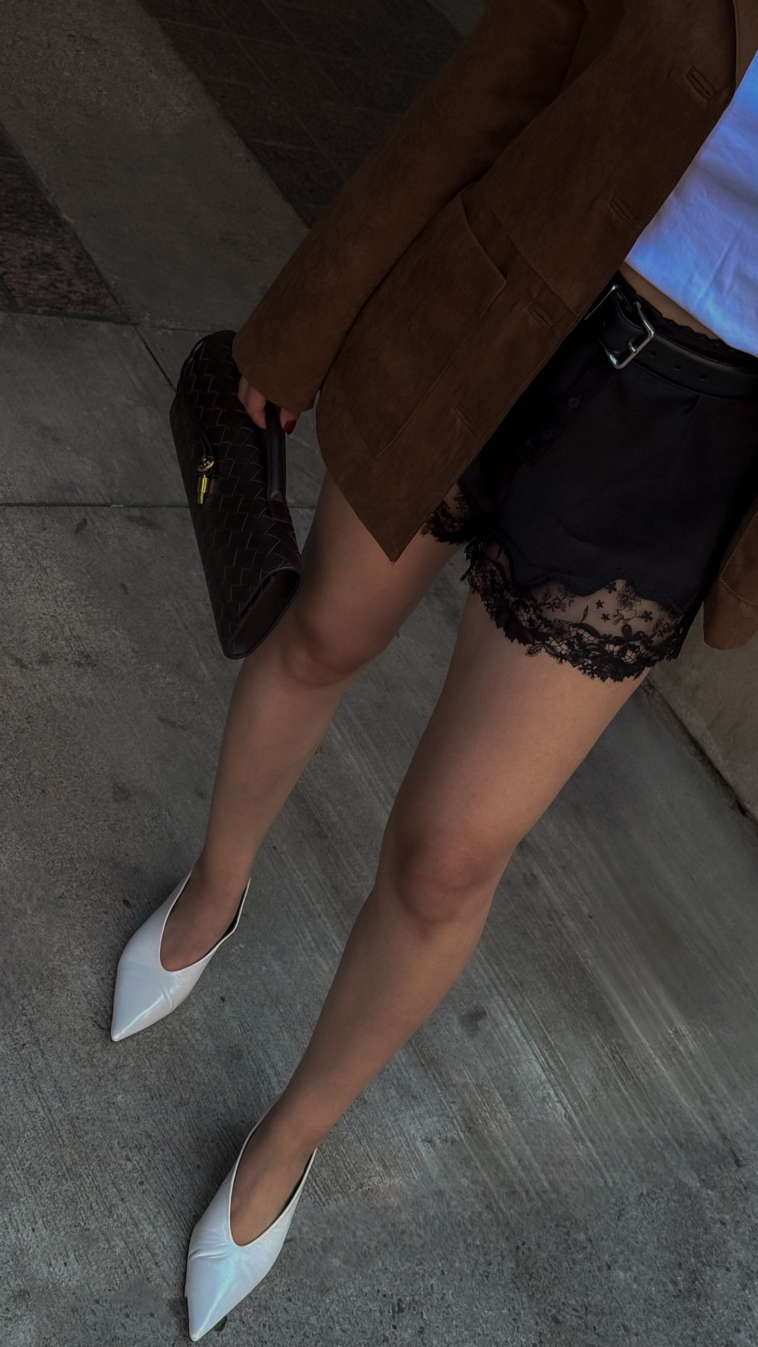 Filming in public has to be one of the funniest life experiences. I used to get so shy and awkward, but now I can completely zone out the world and just focus on creating. Sometimes people stop to ask, “can I ask what you’re doing?” and instead of freezing up, I actually enjoy answering them (and their reactions are often the funniest part). 😄🫶

#outfits #fashion #styleblogger #outfitoftheday #outfitinspiration #falloutfit #style #fashionblogger #autumnfashion #streetstyle