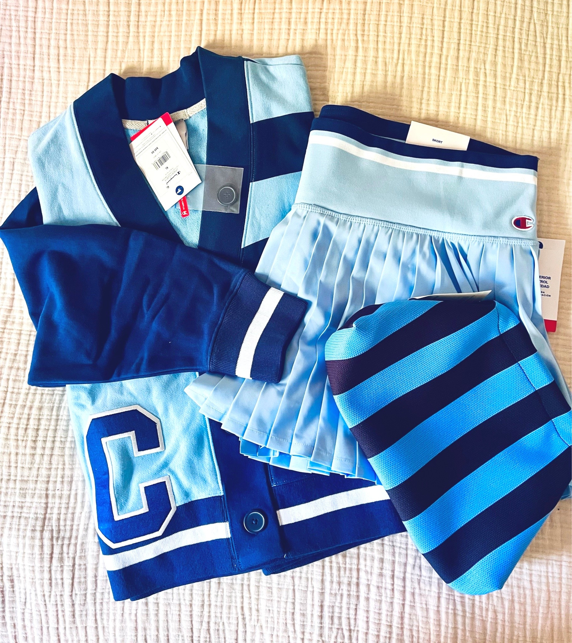 New Champion x @Target outfit loading!!!💙🩵💙🩵

#LTKdayinmylife #LTKootd #LTKOver40