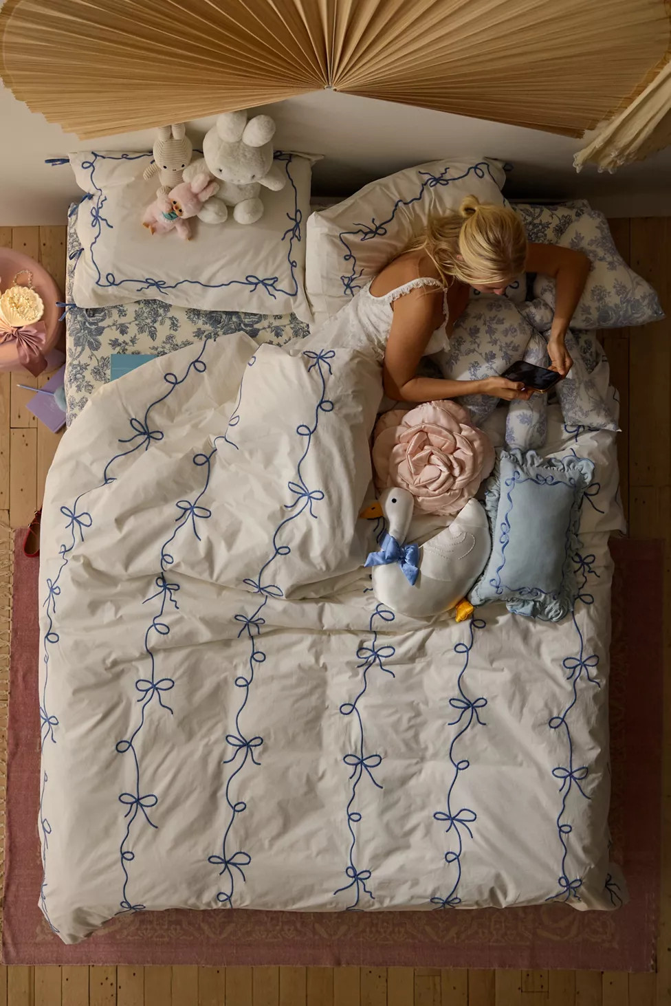 Lacey Bows Duvet Cover | Urban Outfitters (US and RoW)