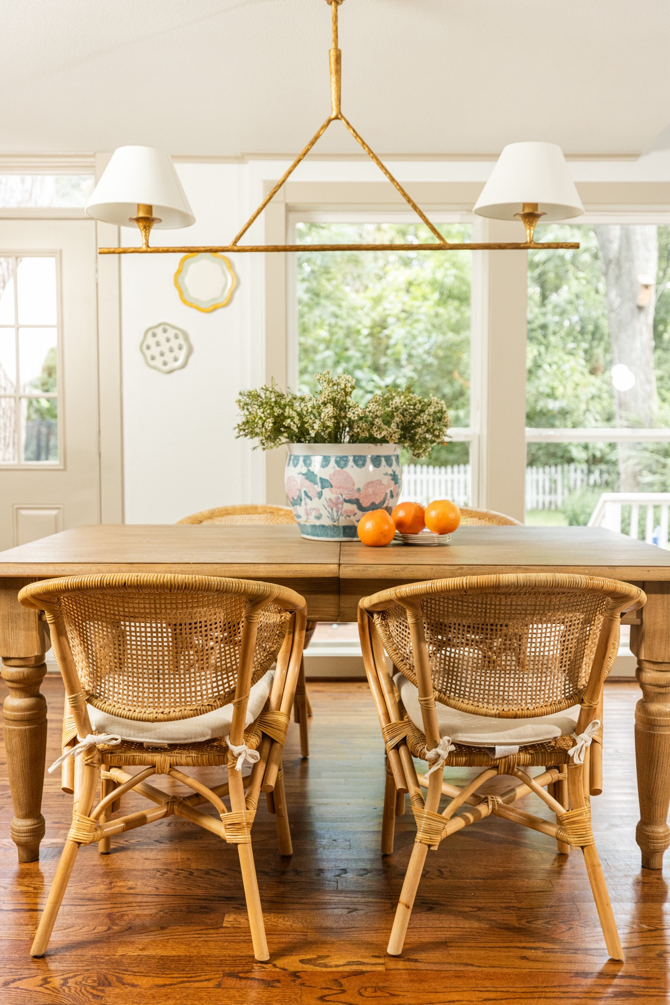 Cozy, cottage dining room — just the right balance of warmth and texture

#LTKFamily #LTKHome #LTKStyleTip