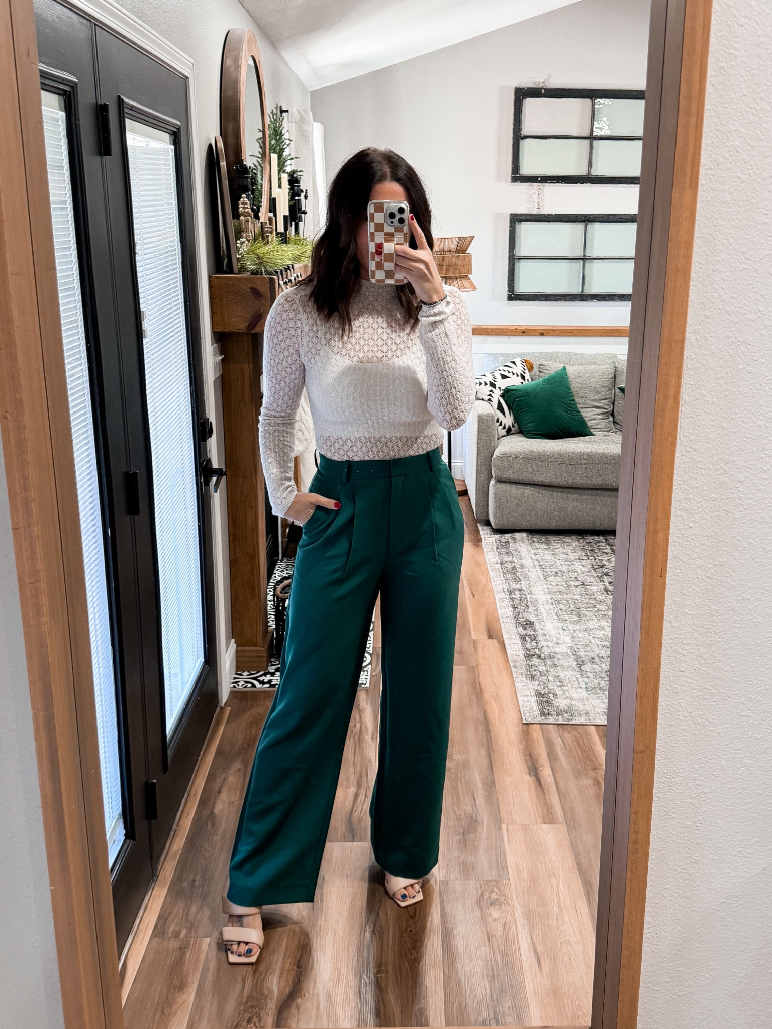 Top-medium
Trousers-28L

#LTKSeasonal #LTKstyletip #LTKHoliday