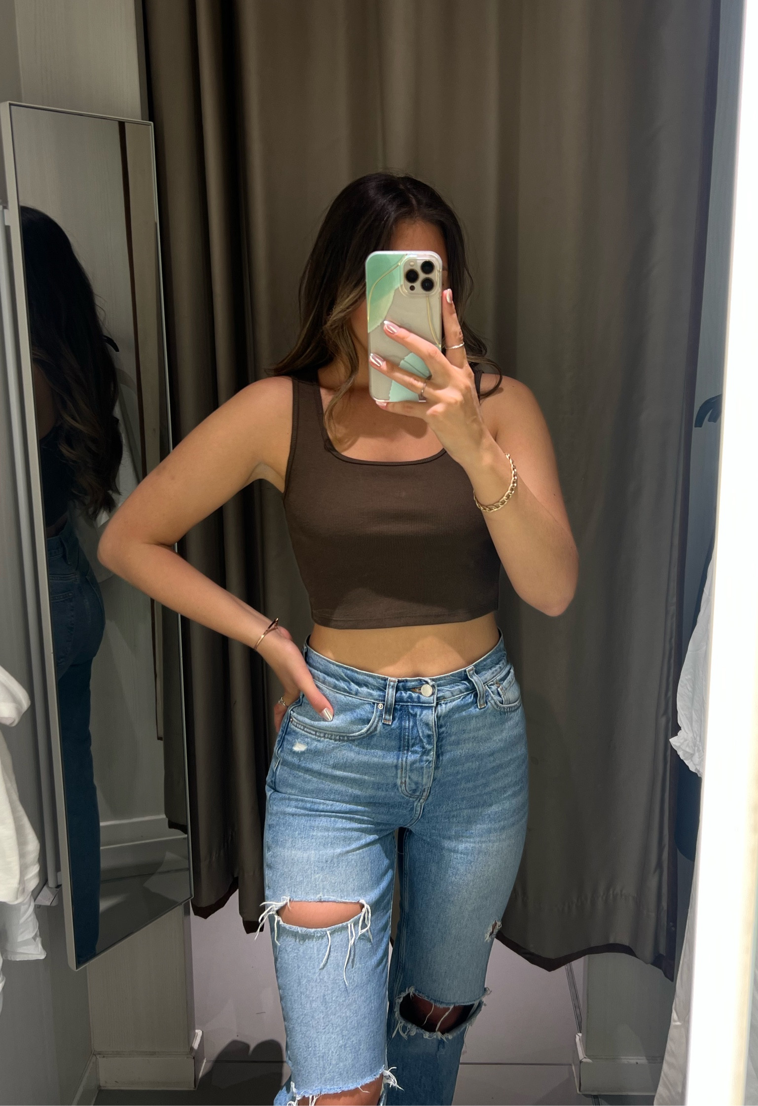 Found the perfect crop top tank! The material is on the thicker side which I love because I hate when the material is so thin / see through! This is literally the perfect top and you’ll catch me living in it this summer ! 

I’m wearing a size M which is my usual size 

#trending #croptoptank #tanktop #hm #hmfinds #hmhaul #under10 #summeroutfit #summerfinds #outfit #ltkfinds

#LTKunder50 #LTKfit #LTKstyletip