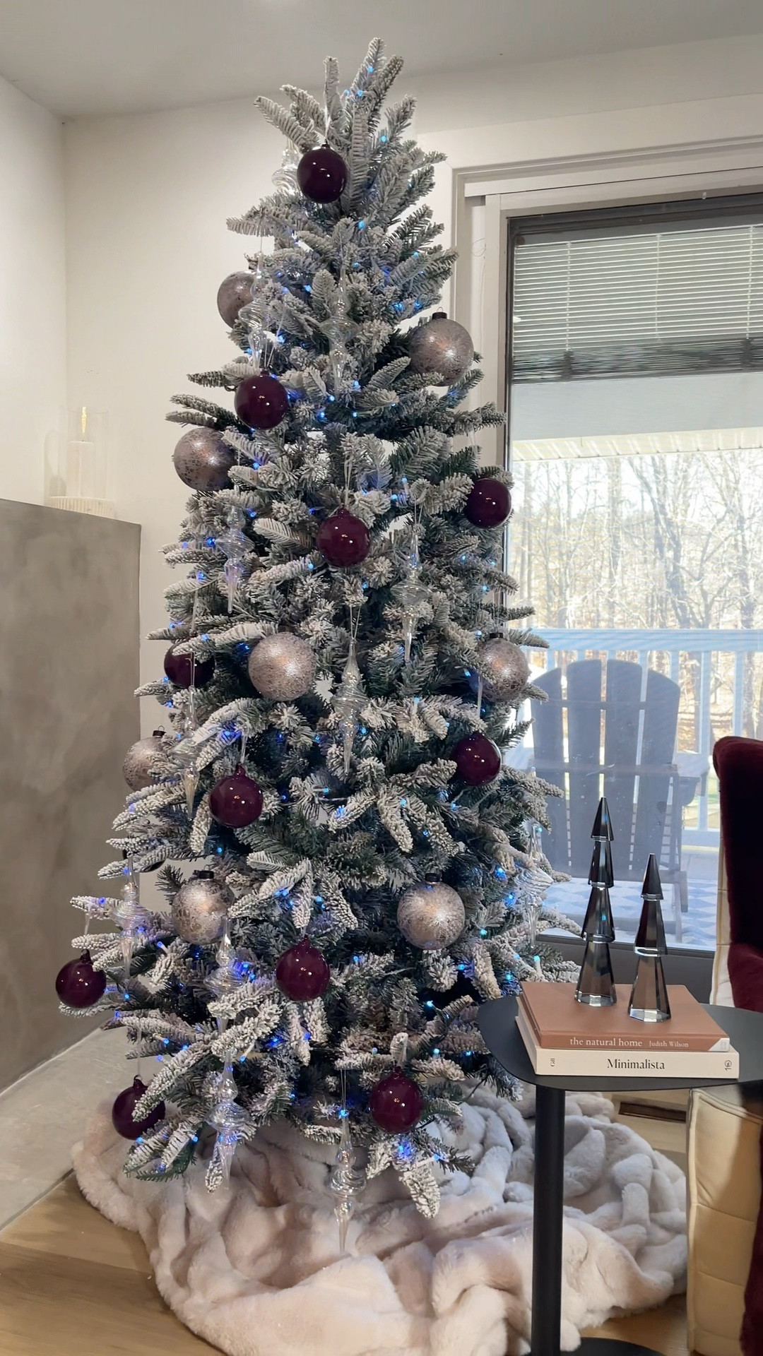 Burgundy Christmas 

#LTKHome #LTKHoliday #LTKSaleAlert